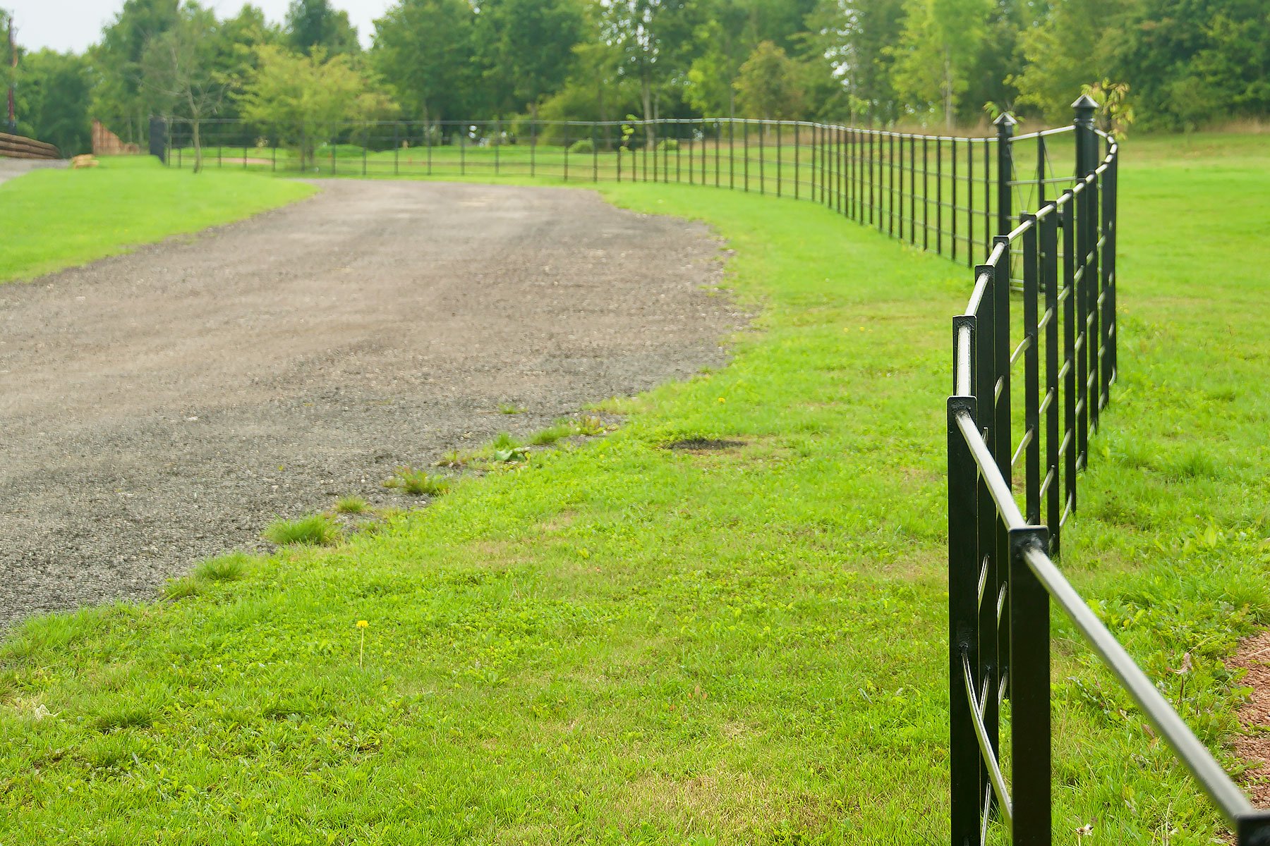 estate-fencing.jpg