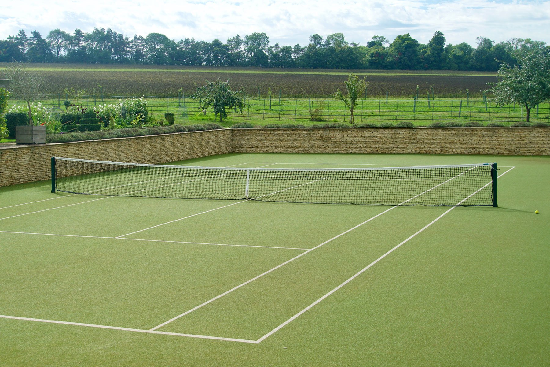 tennis-court.jpg
