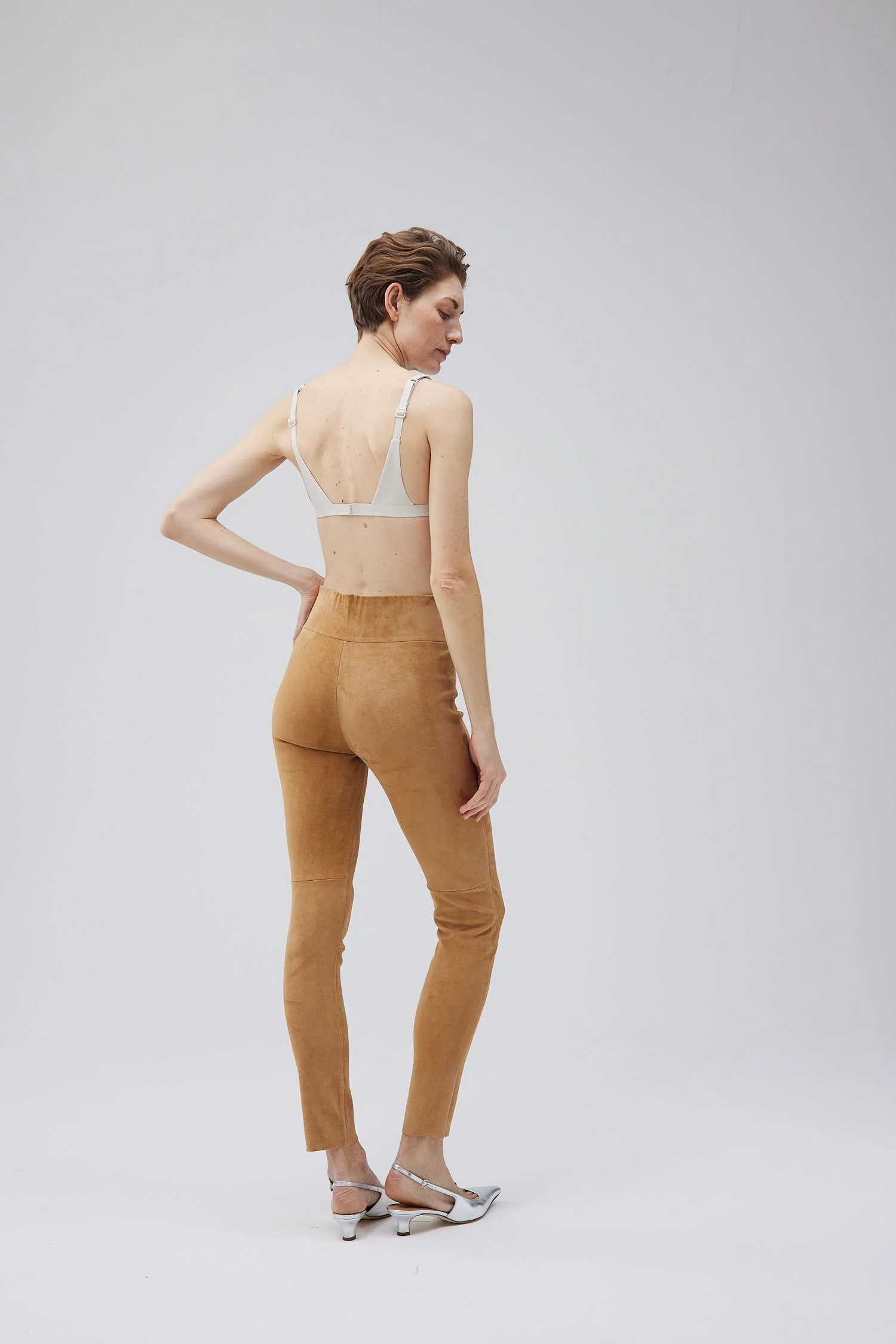 enge Wildlederhose sand-3.jpg