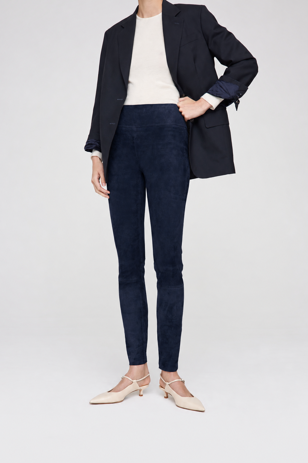 Enge Wildlederhose marine_5.png