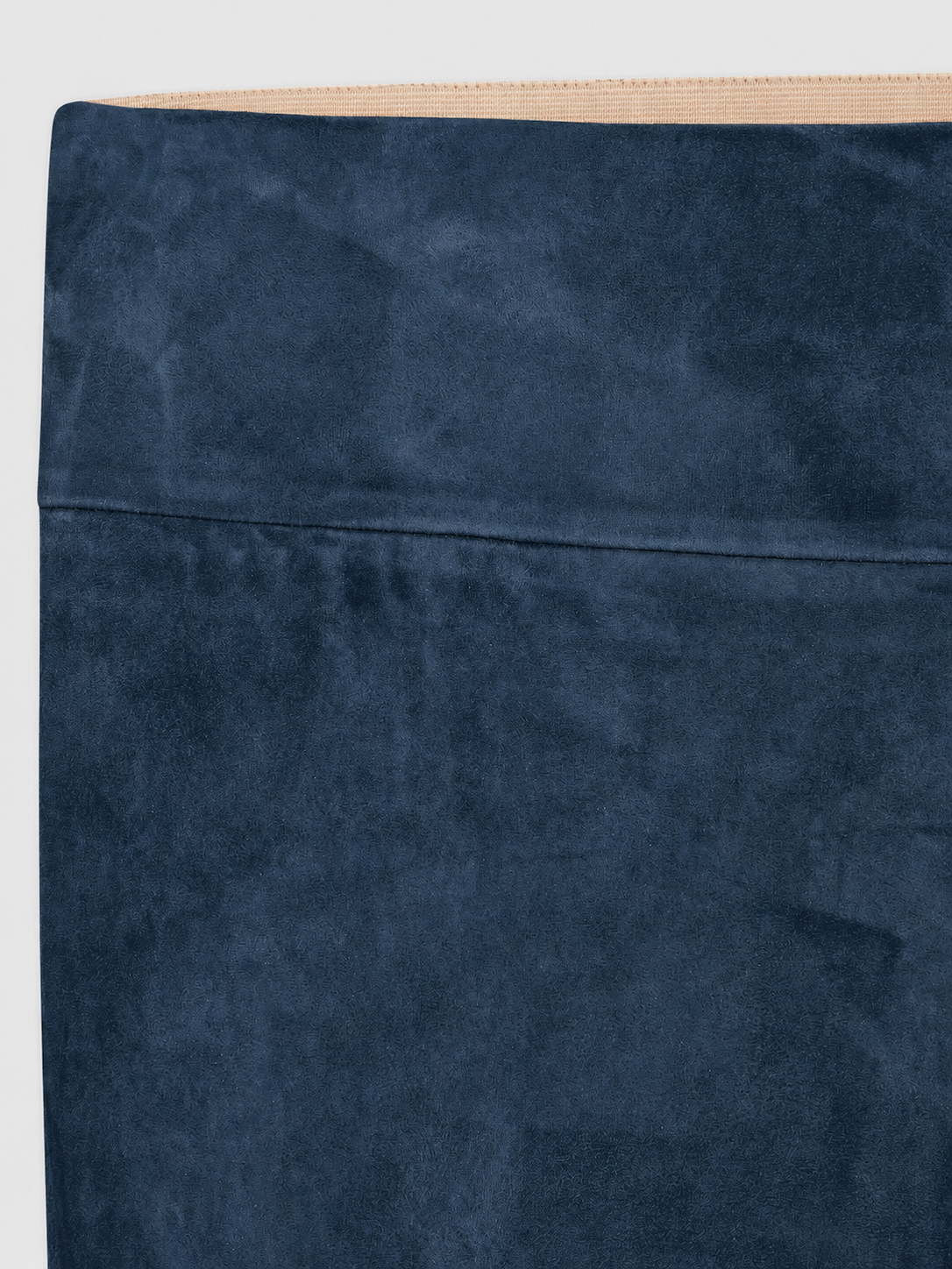 Enge Wildlederhose_starry sky_detail.png