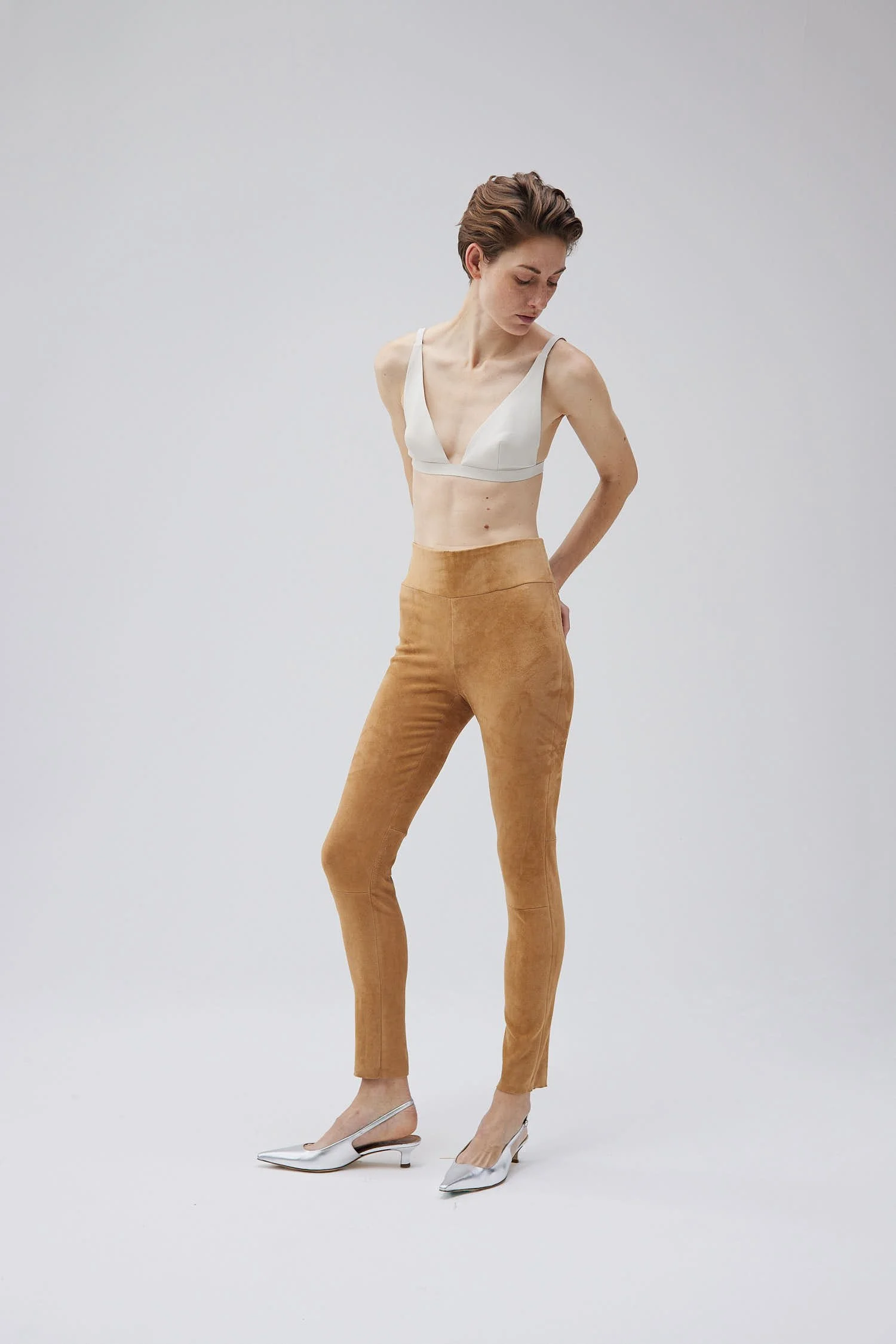 enge Wildlederhose sand-4.jpg