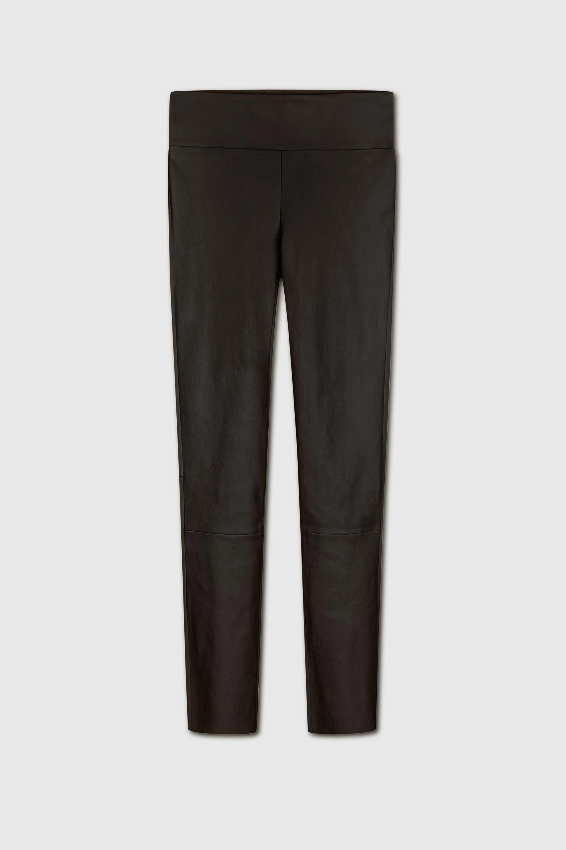 Enge+Lederhose_palisander_frontJPG.png