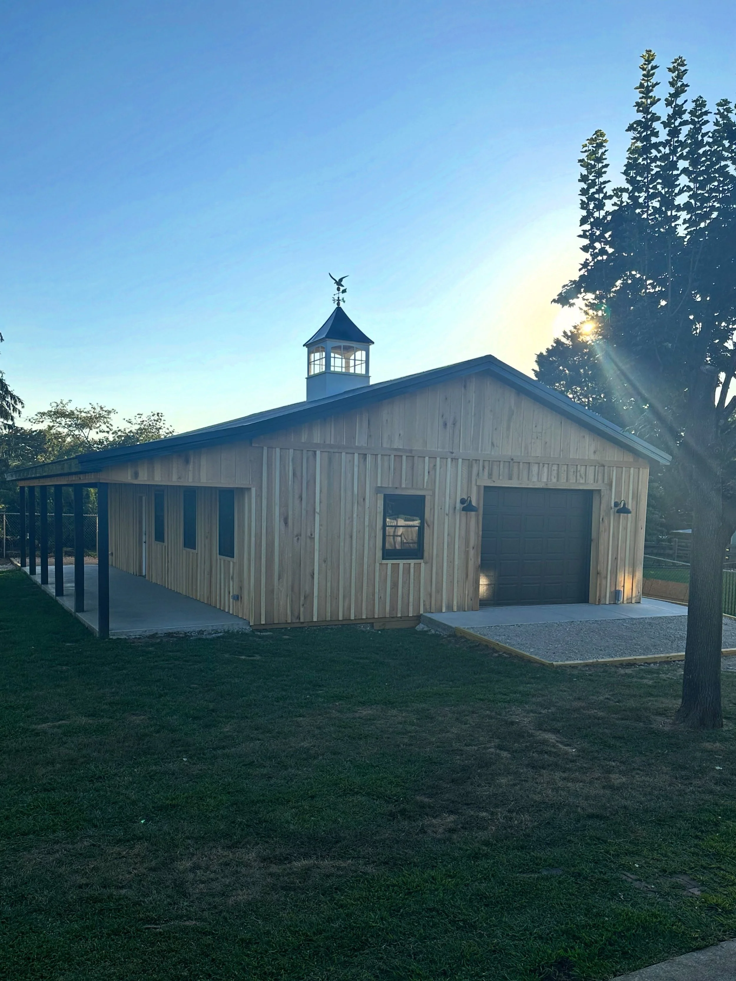 New barn build &mdash; clean lines, solid structure, and a sunset finish you can&rsquo;t beat. #theboardroom