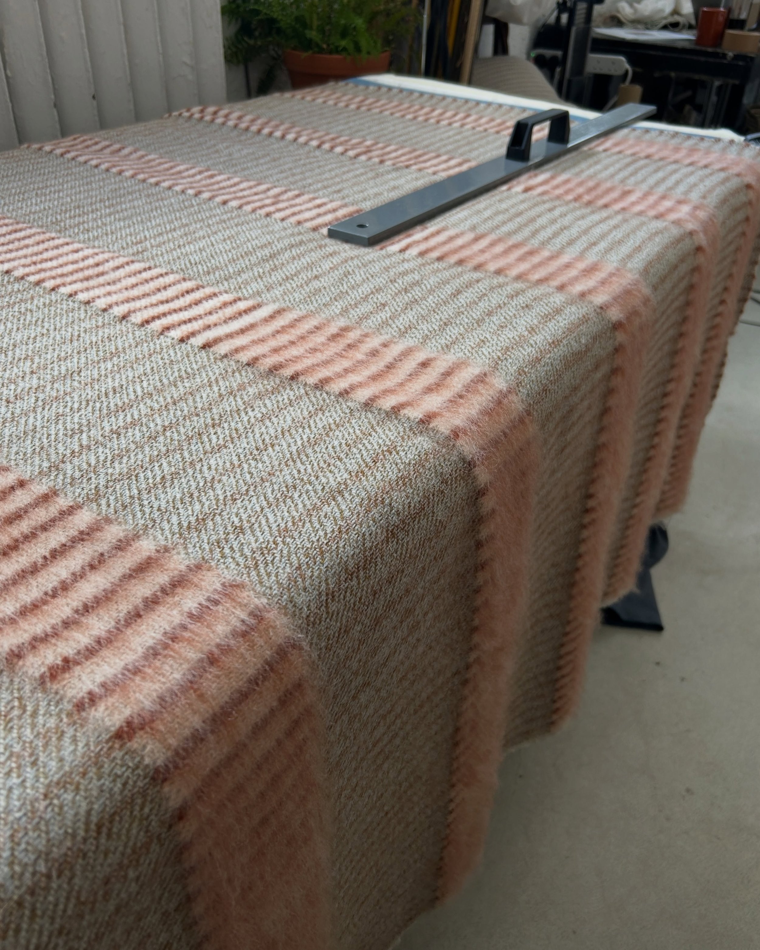 ⏪ From the loom to the table; lambswool, cotton &amp; silk mohair