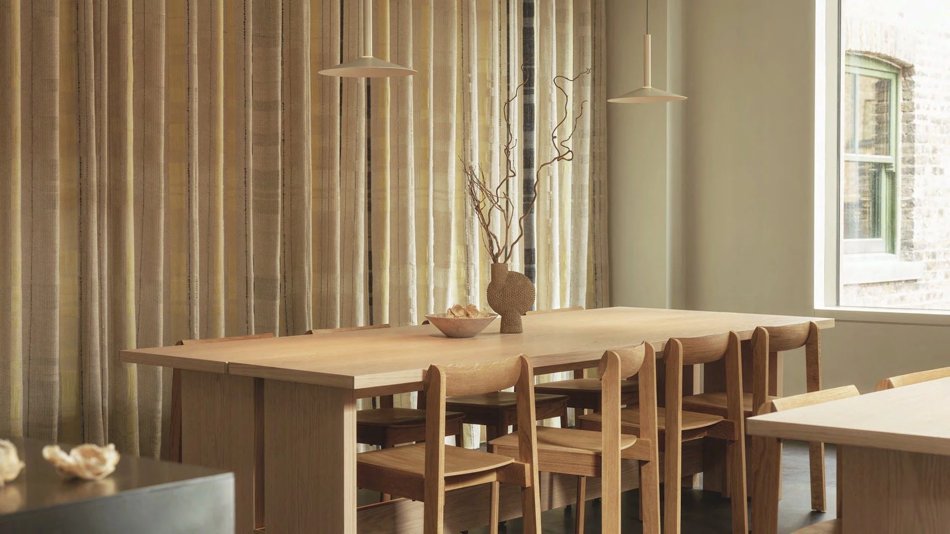 Art & Interiors