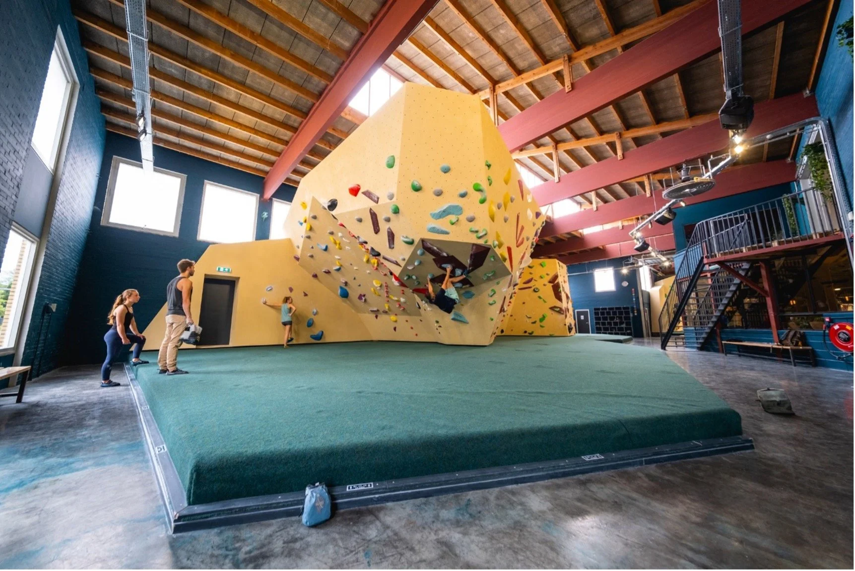 BOULDER HALLS ILLUMINATED WITH YPHIX FLOODLIGHTS