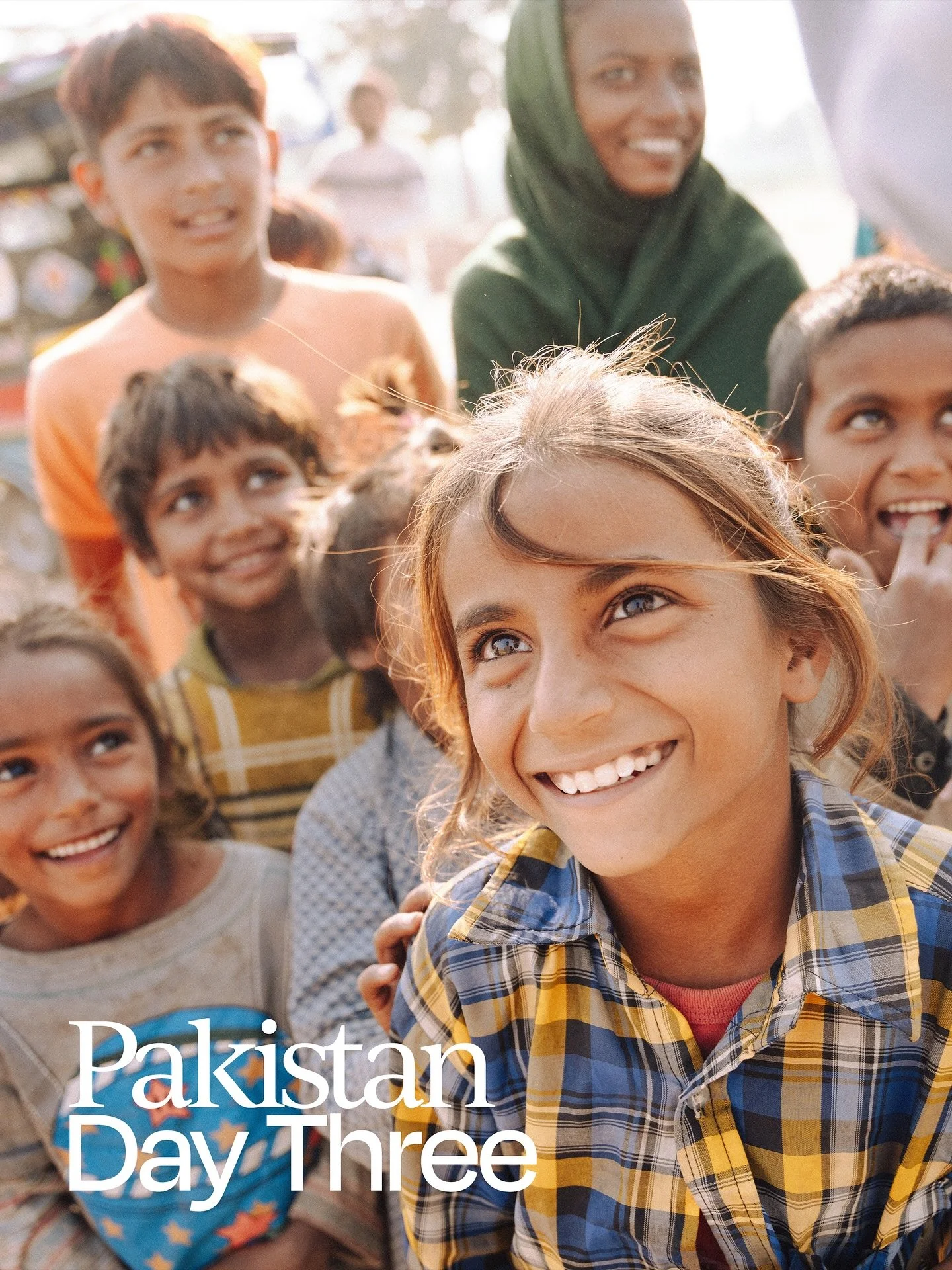 Day 3: We preached at a brick kiln house church and spent time with the kids. Afterwards, we helped a freed family start a new business with a rigshaw shop! Pray that the seeds we planted will bear great fruit. 🇵🇰