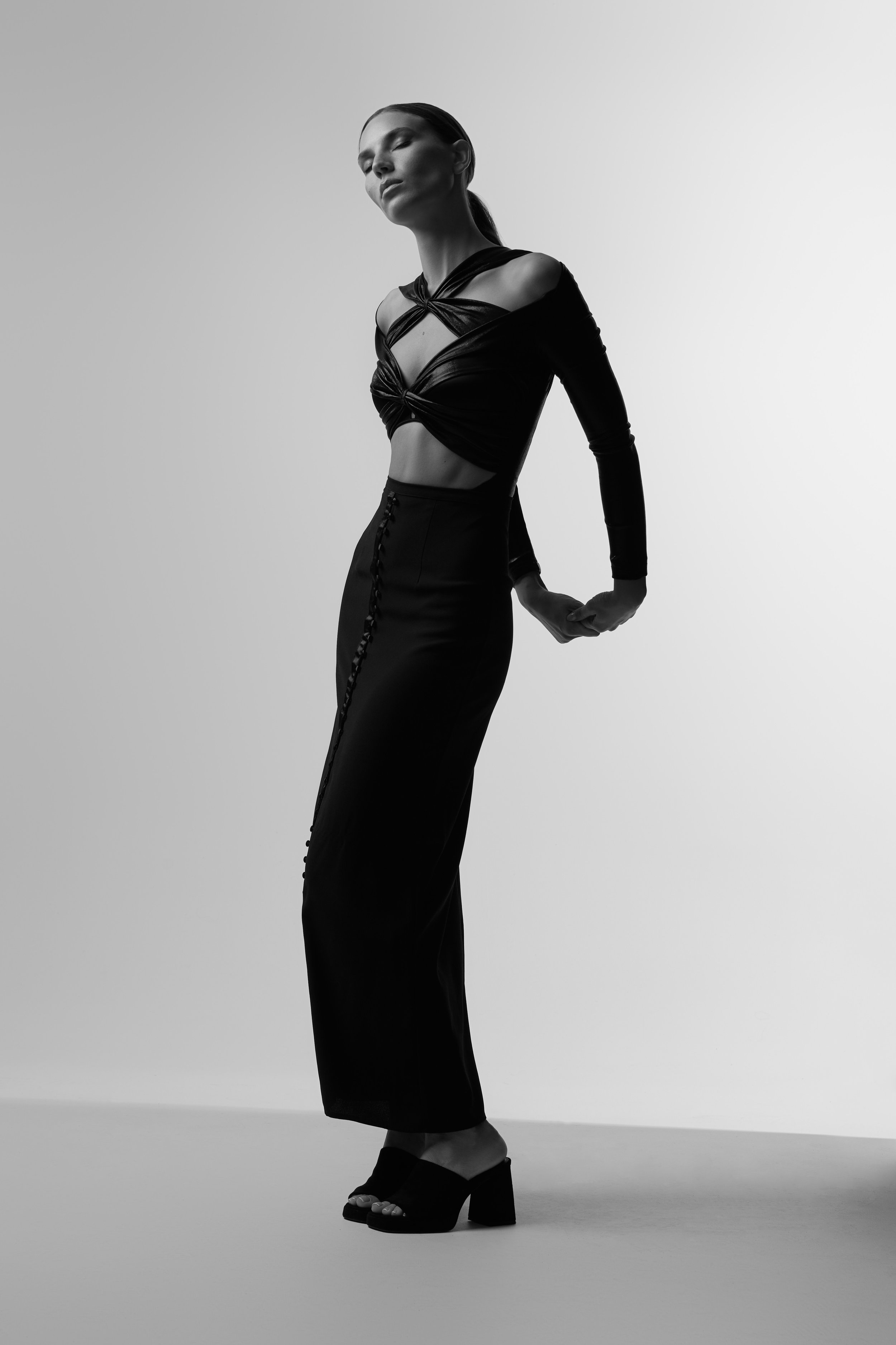 Belma Colakovic - MERCI MANAGEMENT - SYDNEY - LIAM BURNETT BLUE - FASHION PHOTOGRAPHER.jpg