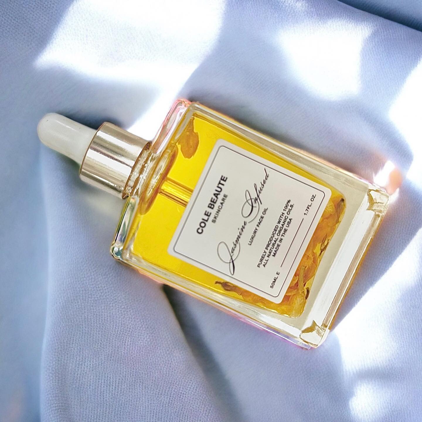 Love at first sight 💛 #skincareproducts #colebeaute