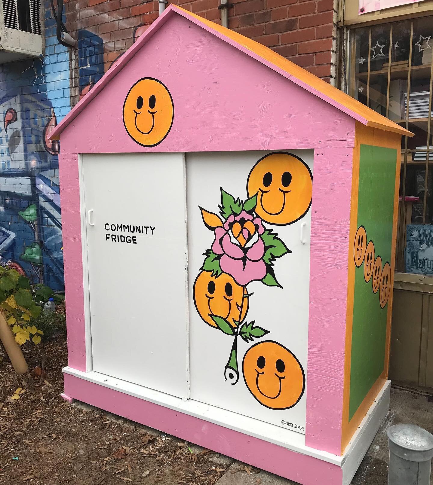 TADA !!! here it is the new and improved 250 Westlake shed and fridge. The build was done by @wendychurton organized by @jackie_writes_romance. The larger fridge was donated, painted (shed too) and filled by @resonator_agency @mongo_mallgrab @okay_da