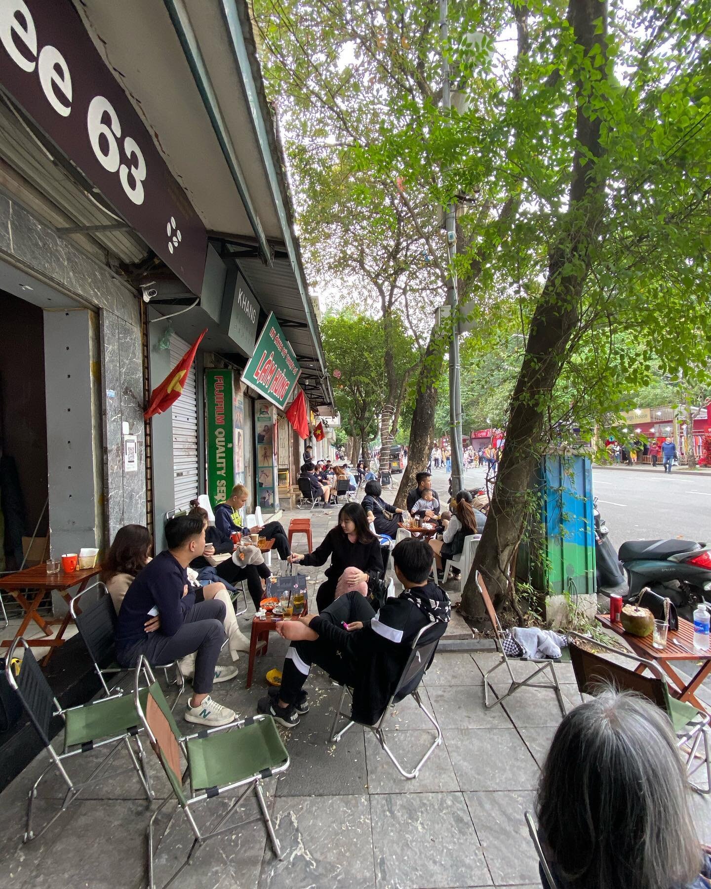 I once read that Hanoi somehow had the nickname of the Paris of Asia. Not sure where I found that, or if I just completely made it up myself. But, Caf&eacute; culture, watching the world go by, sidewalk life, etc does make the moniker ring true.