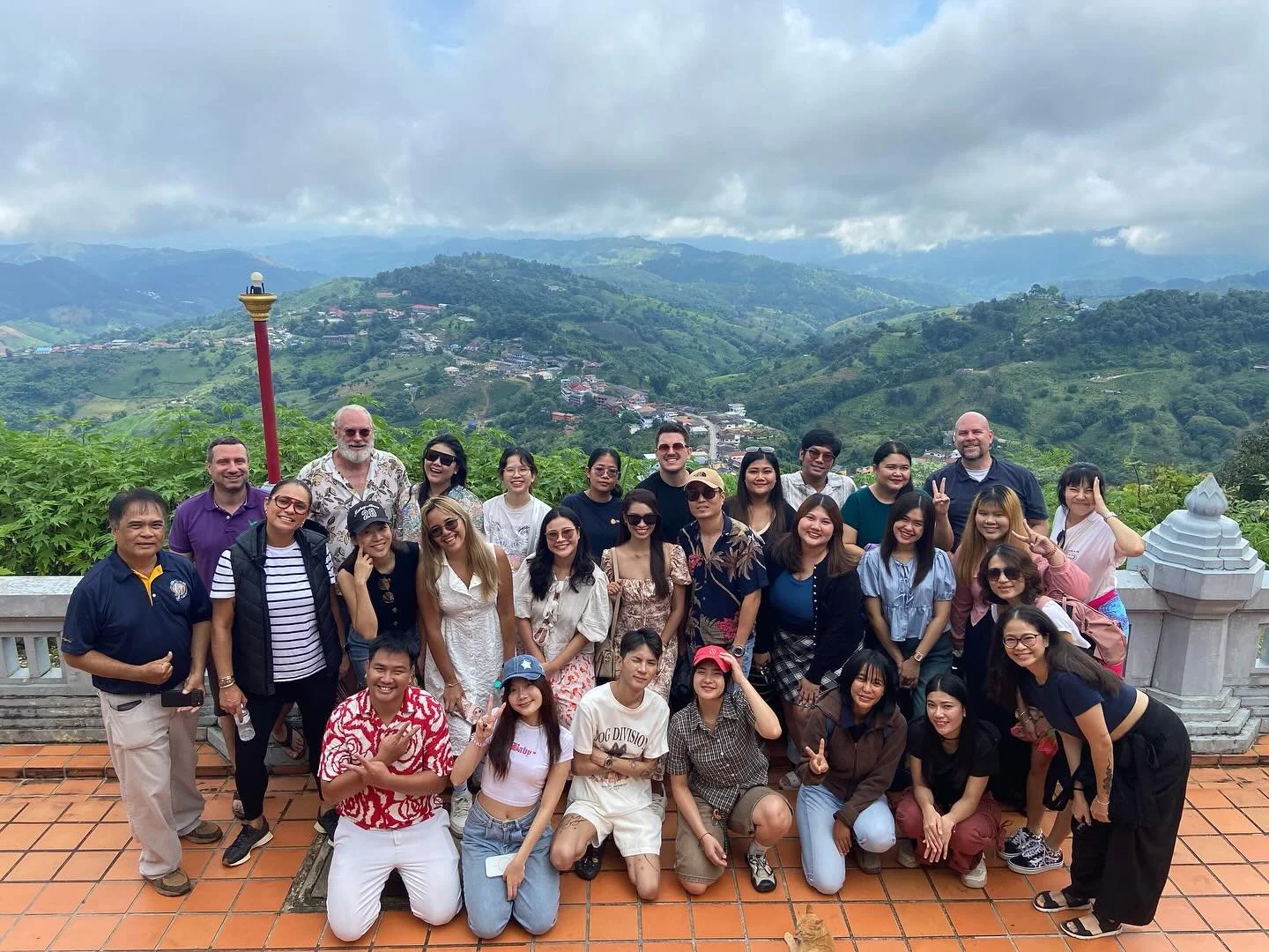 A nostalgic morning tracing early steps of Smiling Albino from our 1999–2000 explorations in rural Chiang Rai. Coming back 26 years later with our team brings me immense joy and gratitude. This is still one of the most magnificent places on ear