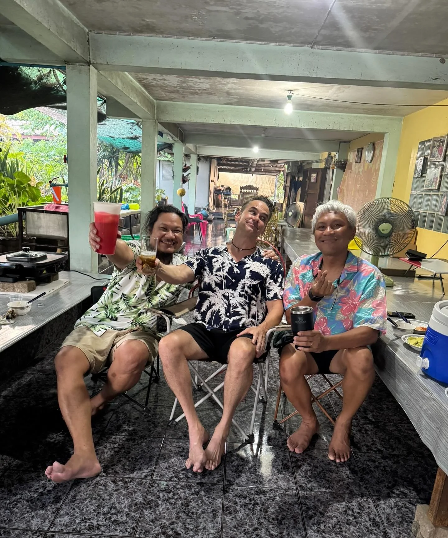 Annual Songkran tradition in Lad Krabanh. Love these guys, after 15 years of doing TV together it feels like family.

Happy new year everyone. 🇹🇭 😊