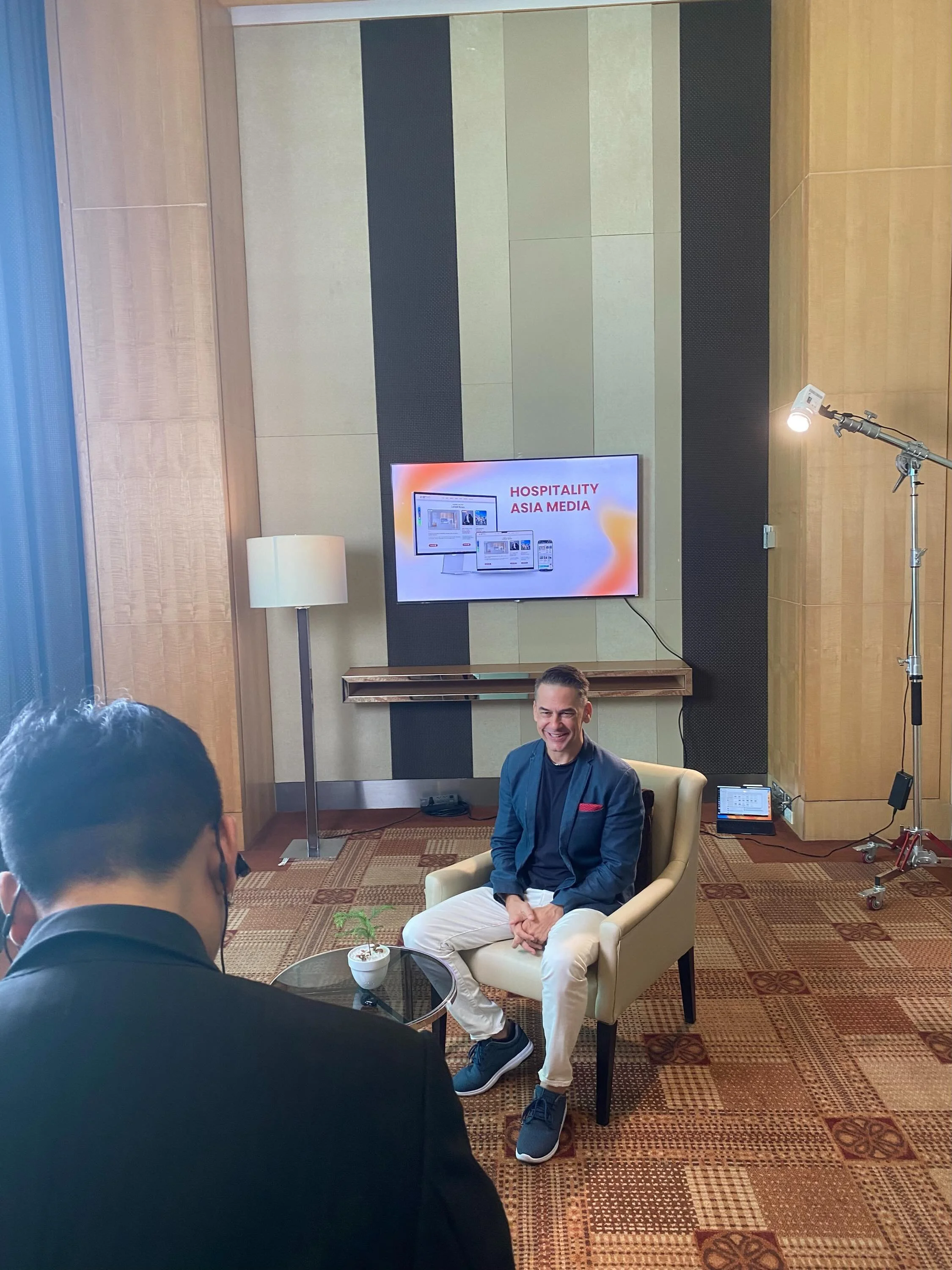 A day of conversations, connections, and fresh perspectives at #HTC2026.
From sharing stories on how Smiling Albino keeps luxury travel personalized + fresh for our guests during an interview, to joining the panel on tailoring personalized luxury tra