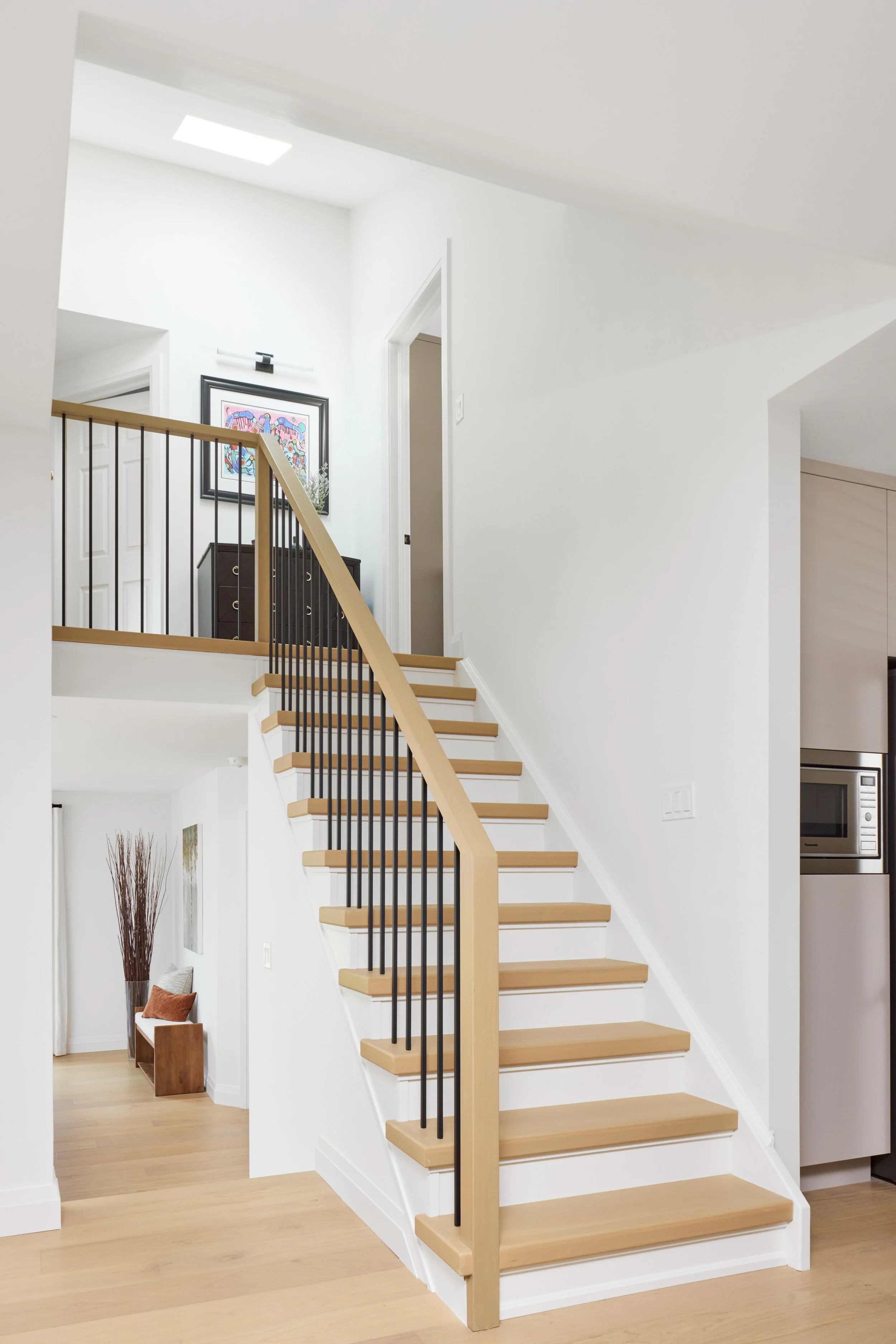 Q&amp;A: How to Update Old Stairs &amp; Railings?