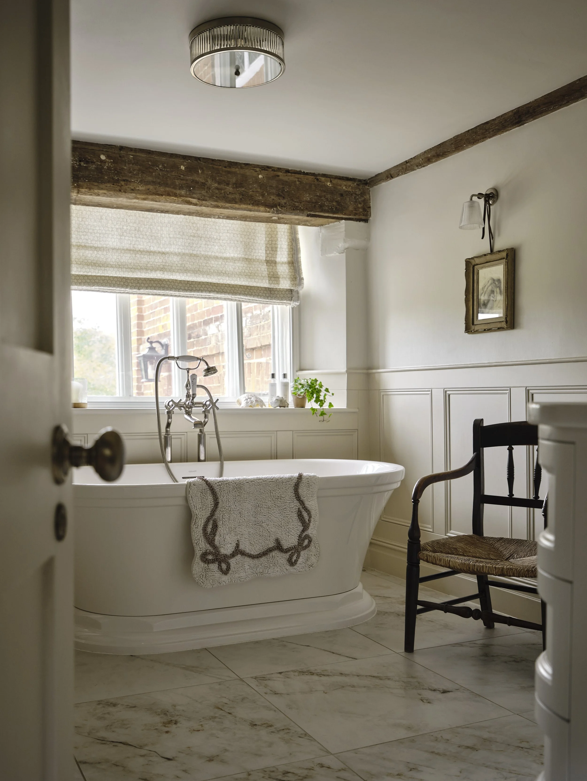 CO_25.11.07_Master bedroom_en suite_01.jpg