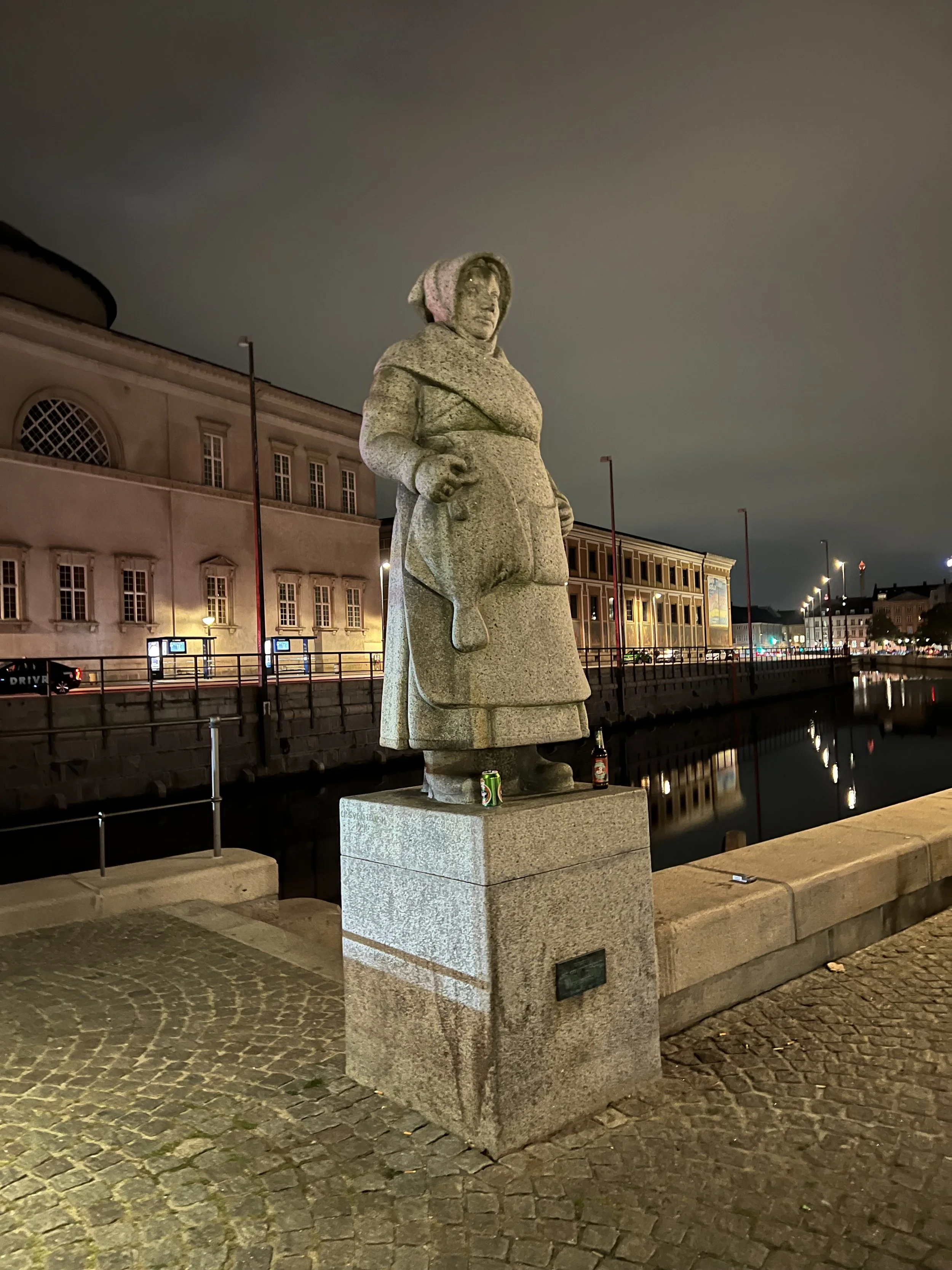 11Sep2022 Fiskekone Gammel Strand København IMG_4454.jpg