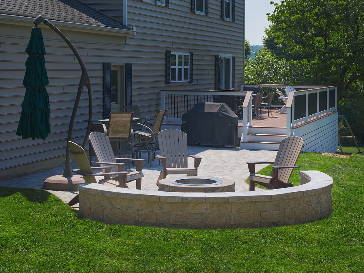 10 Must-Have Patio Features for a Functional &amp; Beautiful Outdoor Living Space