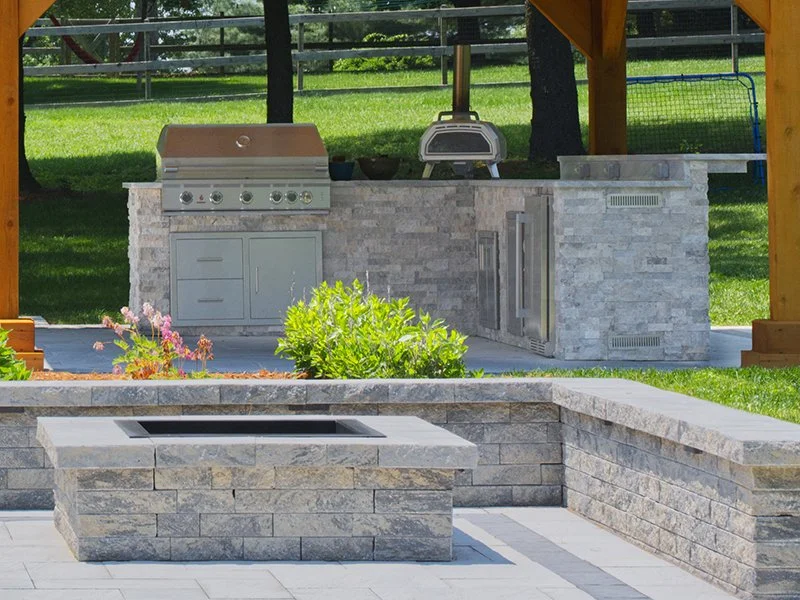 Outdoor Living Hardscape Kitchen Fire feature patio