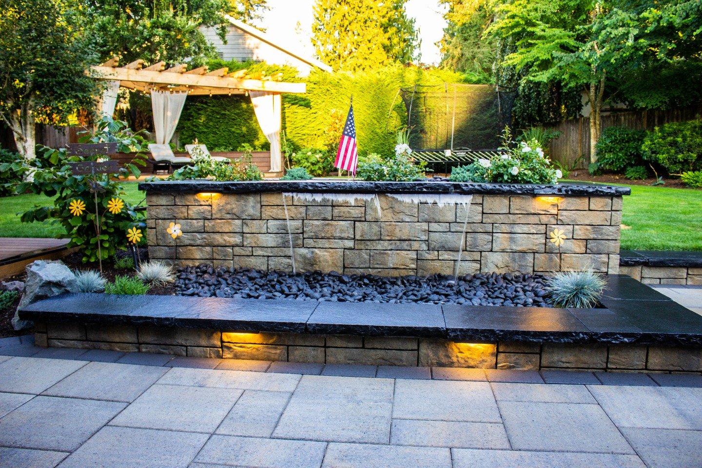 Water feature and outdoor lightining in Kirkland, WA