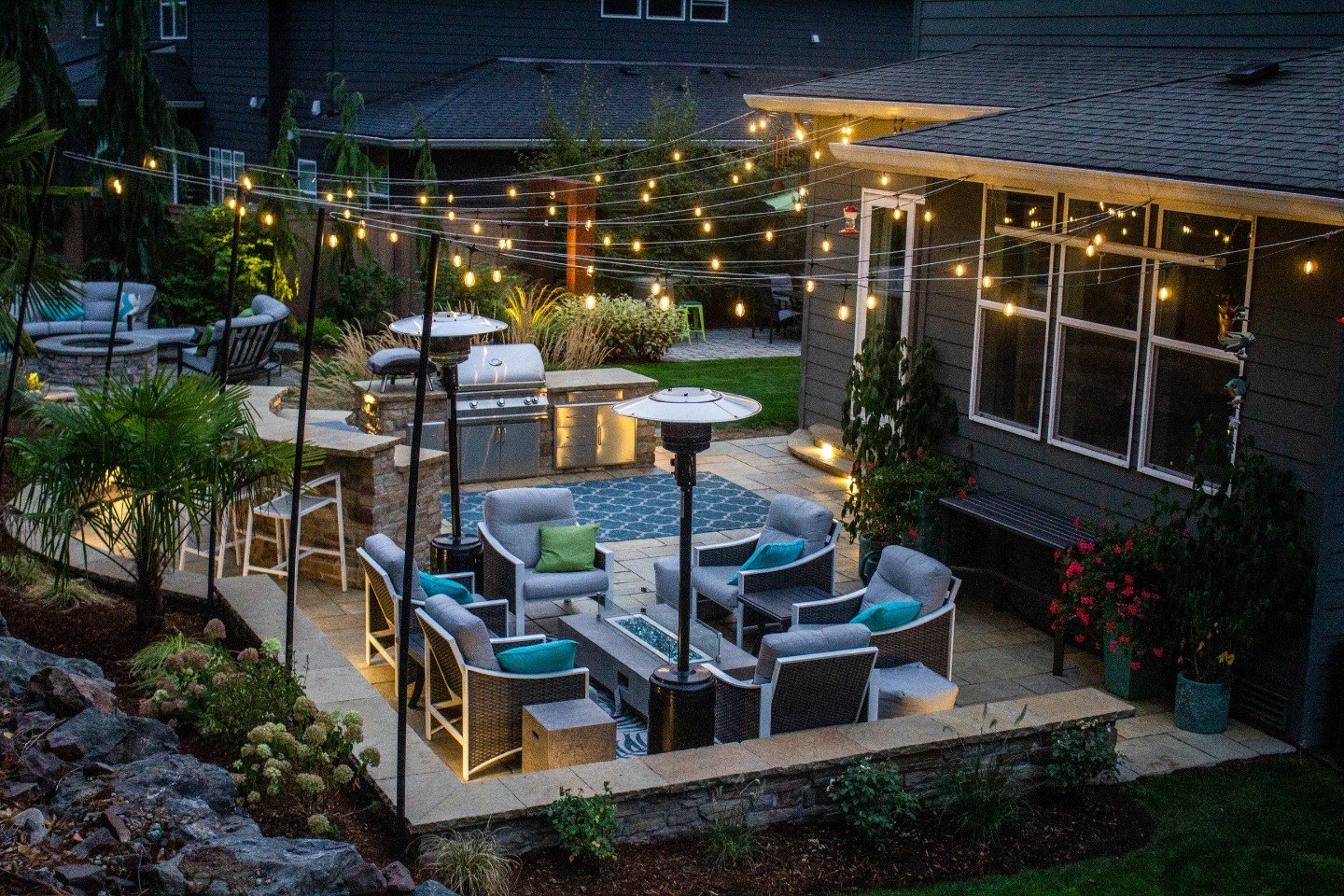Paver patio with outdoor kitchen in Kirkland, WA