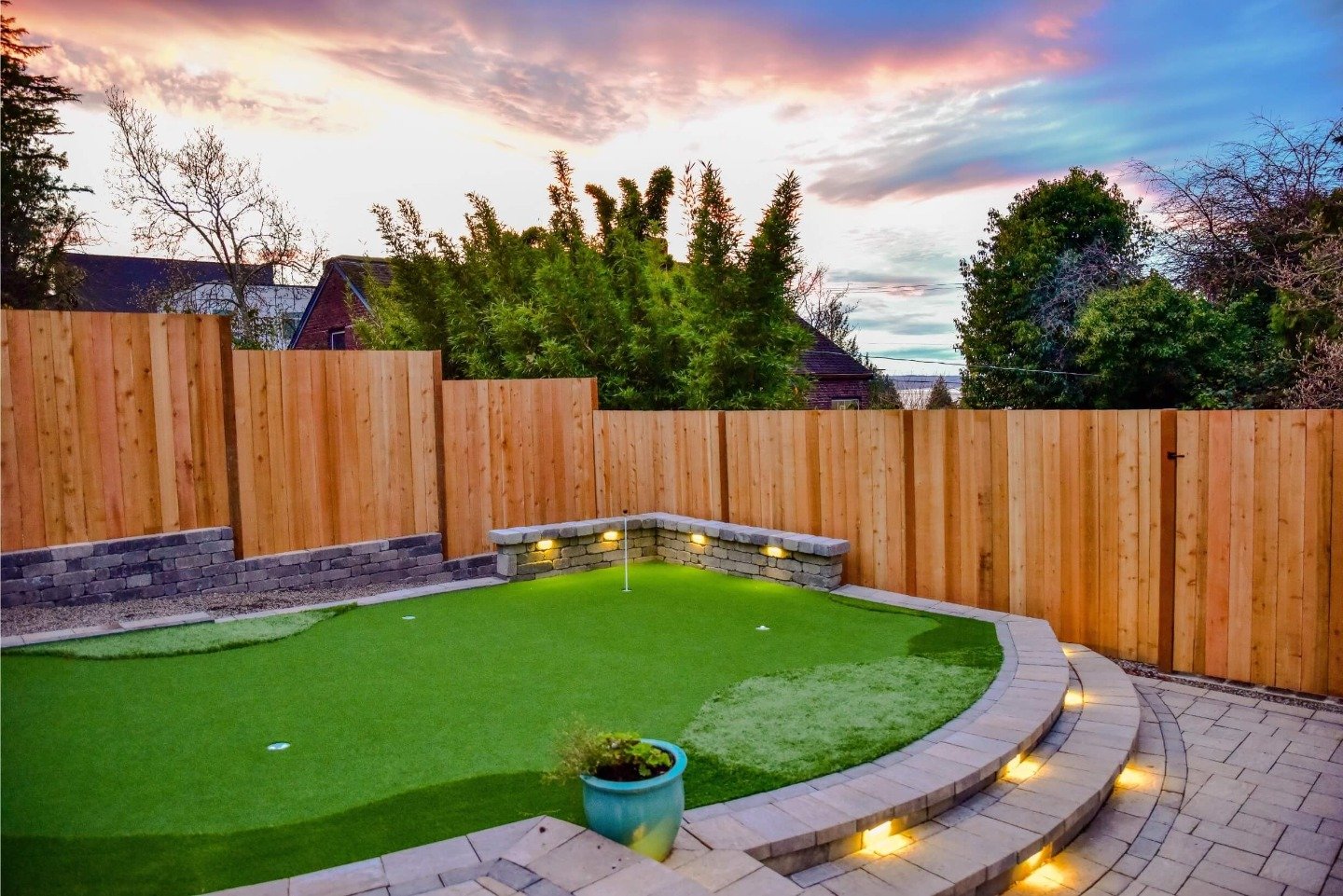 Seattle, Washington top landscaping company for fence installation