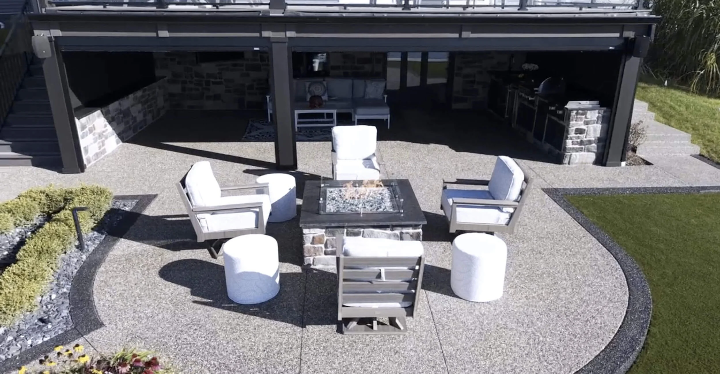 Outdoor relaxation gathering area backyard oasis design in Troy, Shelby Township, and Rochester Hills, MI