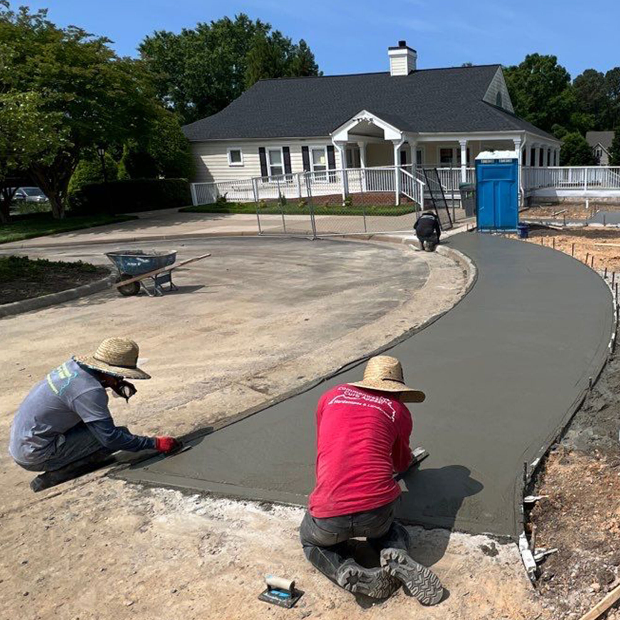 Concrete? How much do you need? 
.
.
.
.
.
.
.
.
.
#rvalife #rvadesigner #rvadesign #rvaliving #rvahomes #midlothianva #rva #ccaway #virginiaisforlovers #luxuryrealestate #homeinspiration #outdoorlivingspace #patiodesign #virginialiving #HardscapeDes