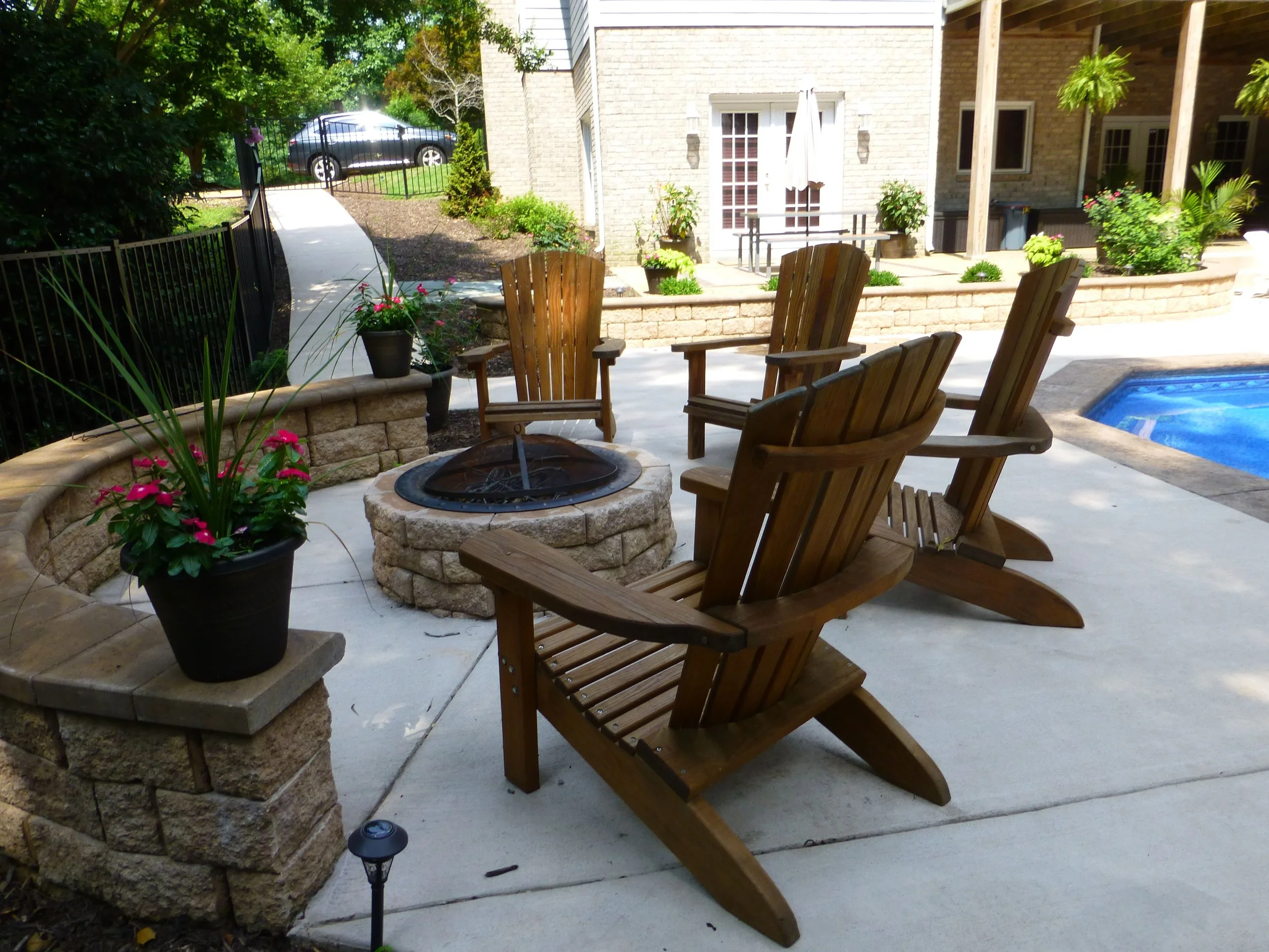 Timely Tips for Choosing the Right Fire Pit for Your Lifestyle and Backyard in the Moseley and Midlothian, VA Area 