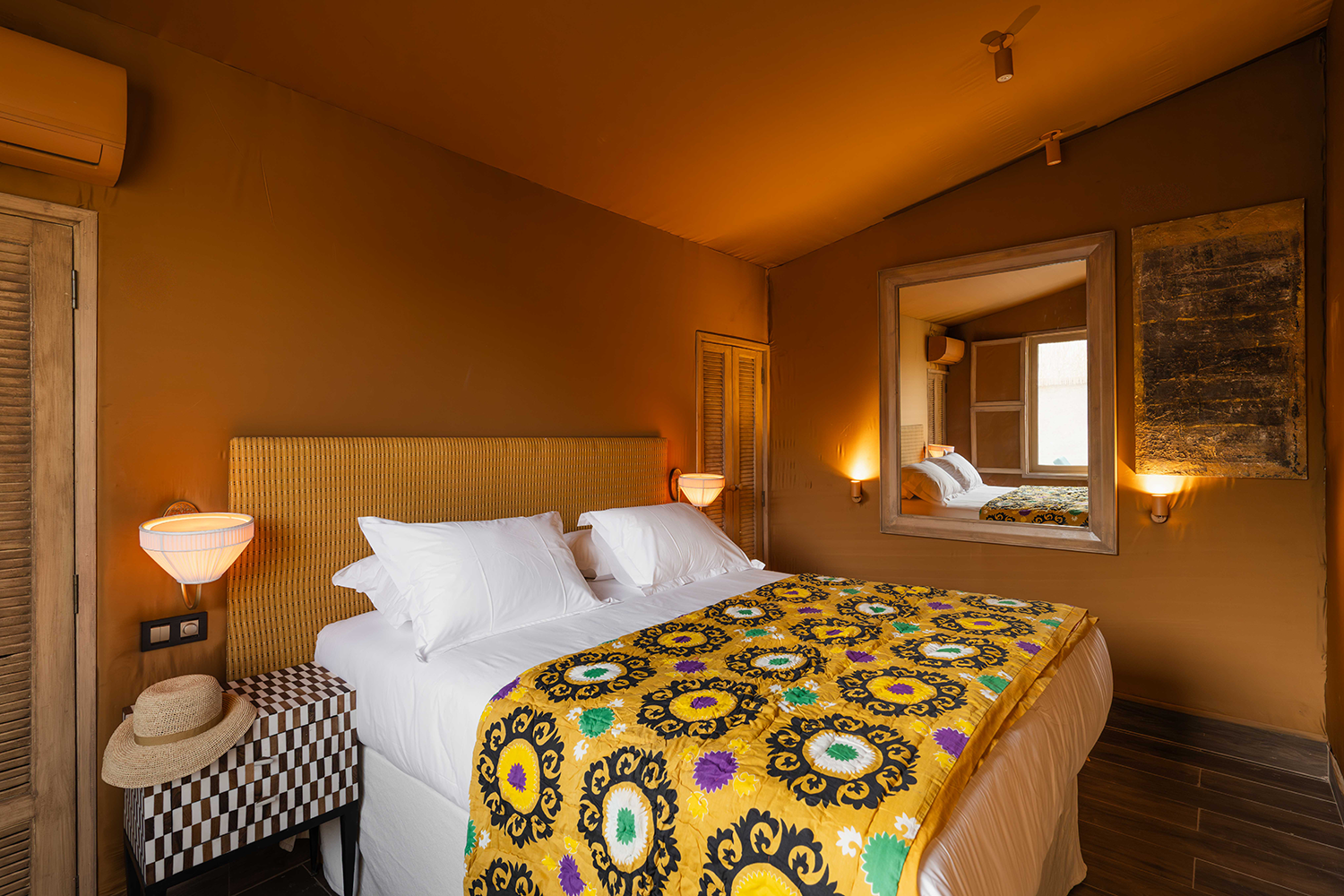 JNANE KARWAN EXPLORER Safari Luxury Suite_.png