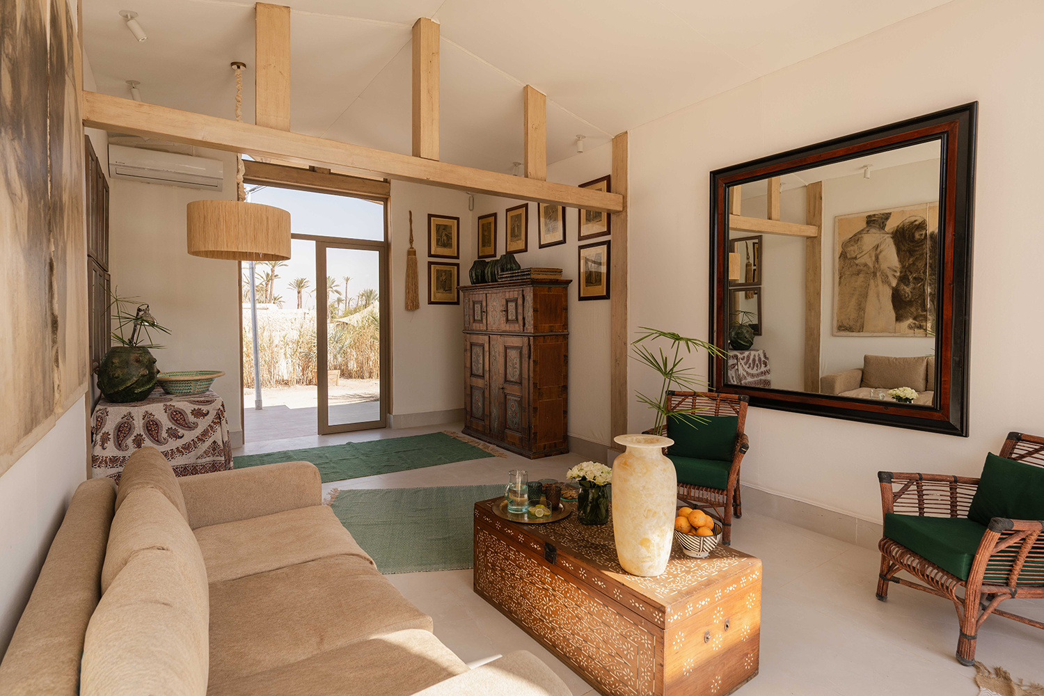 JNANE KARWAN PEARL Safari Luxury Suite .jpg.png
