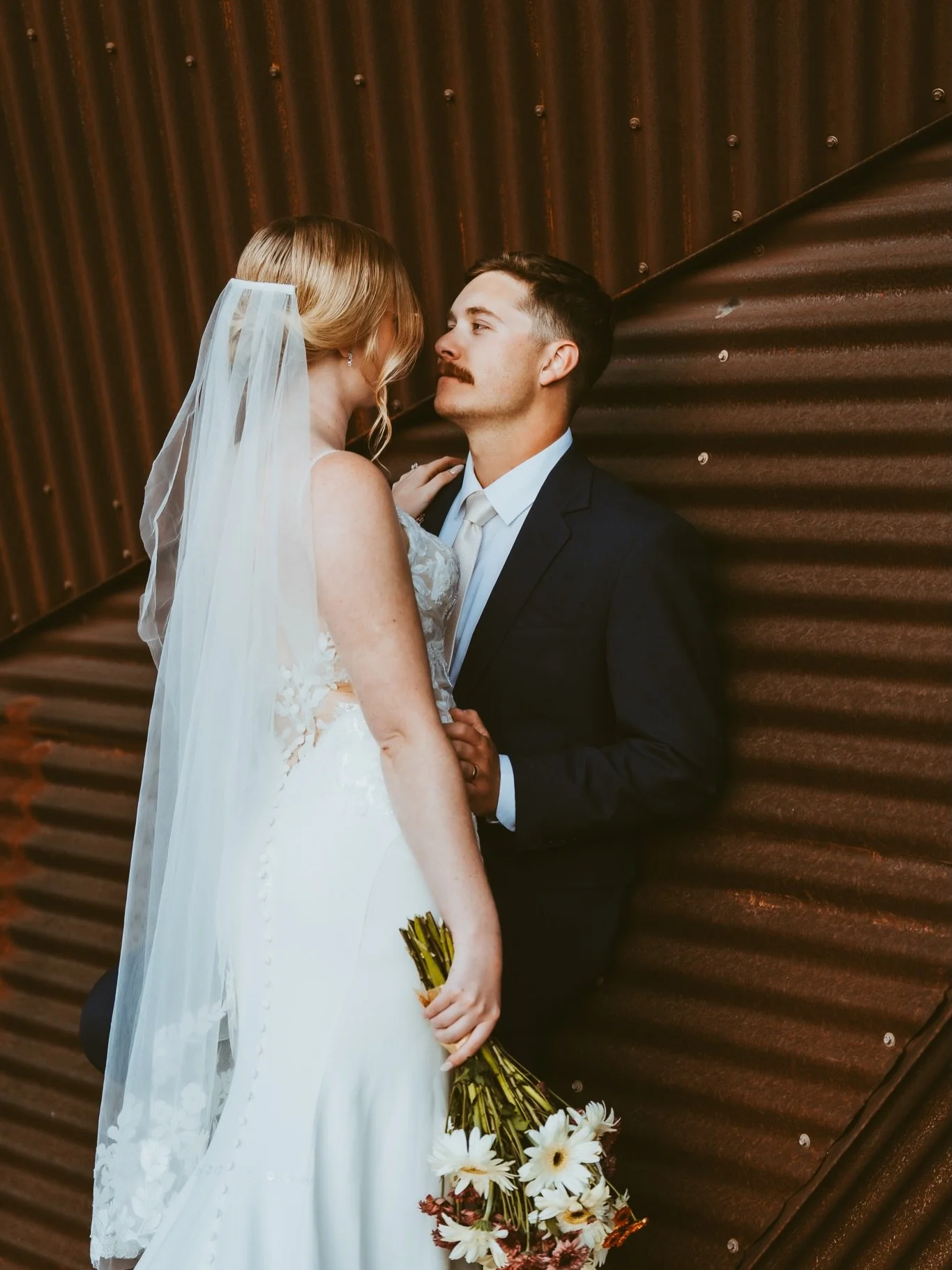 Just a minute where it&rsquo;s just you and him forever 🤍✨

The world fades for a moment and it&rsquo;s only the two of you. The laughter, the quiet, the love that feels endless. These are the moments that make forever feel real 🙌🏻

Venue: @summit
