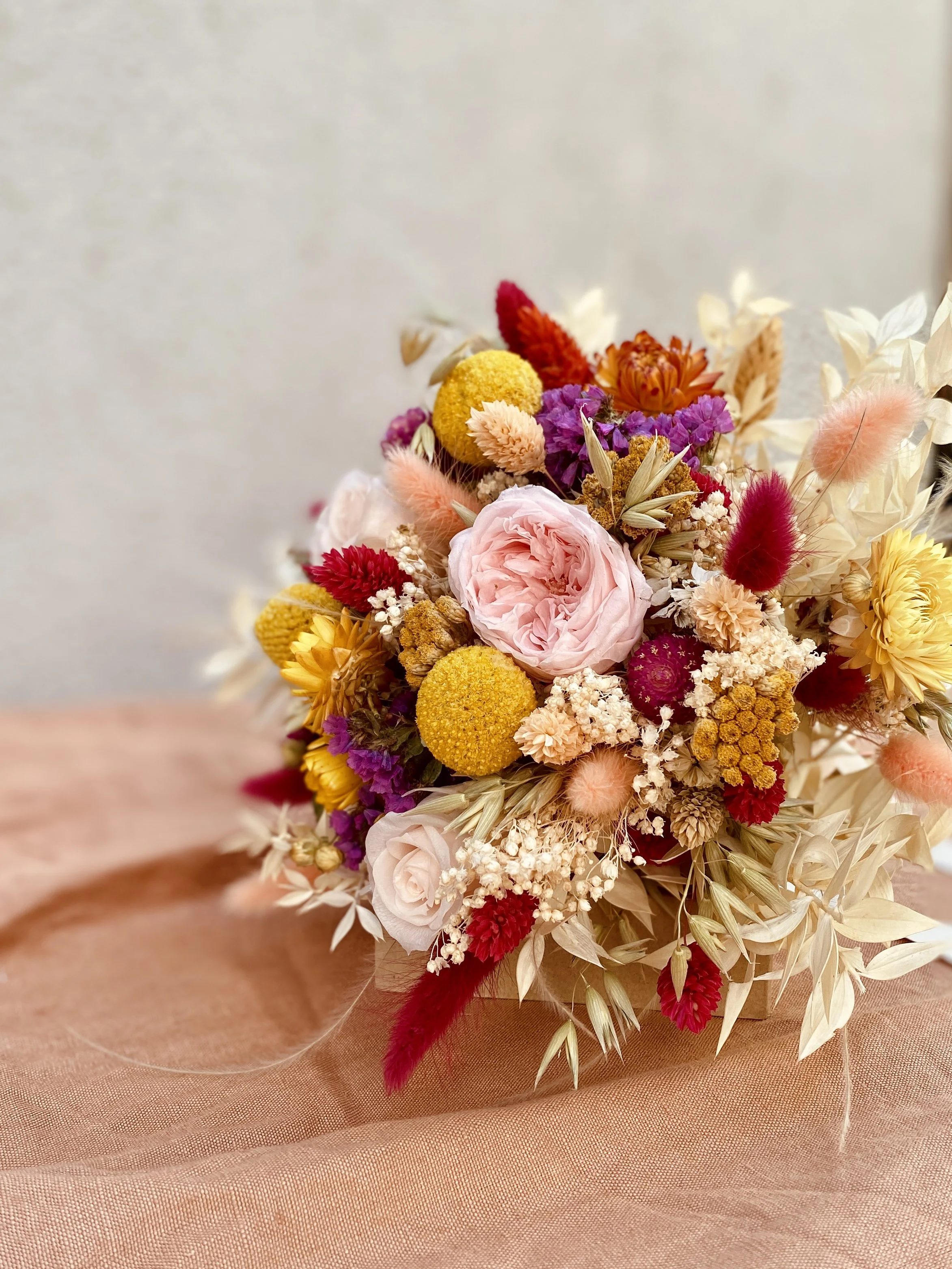 Bouquet-a-lancer-mariage-Annelaure&Max-ENJOIE-4.jpeg