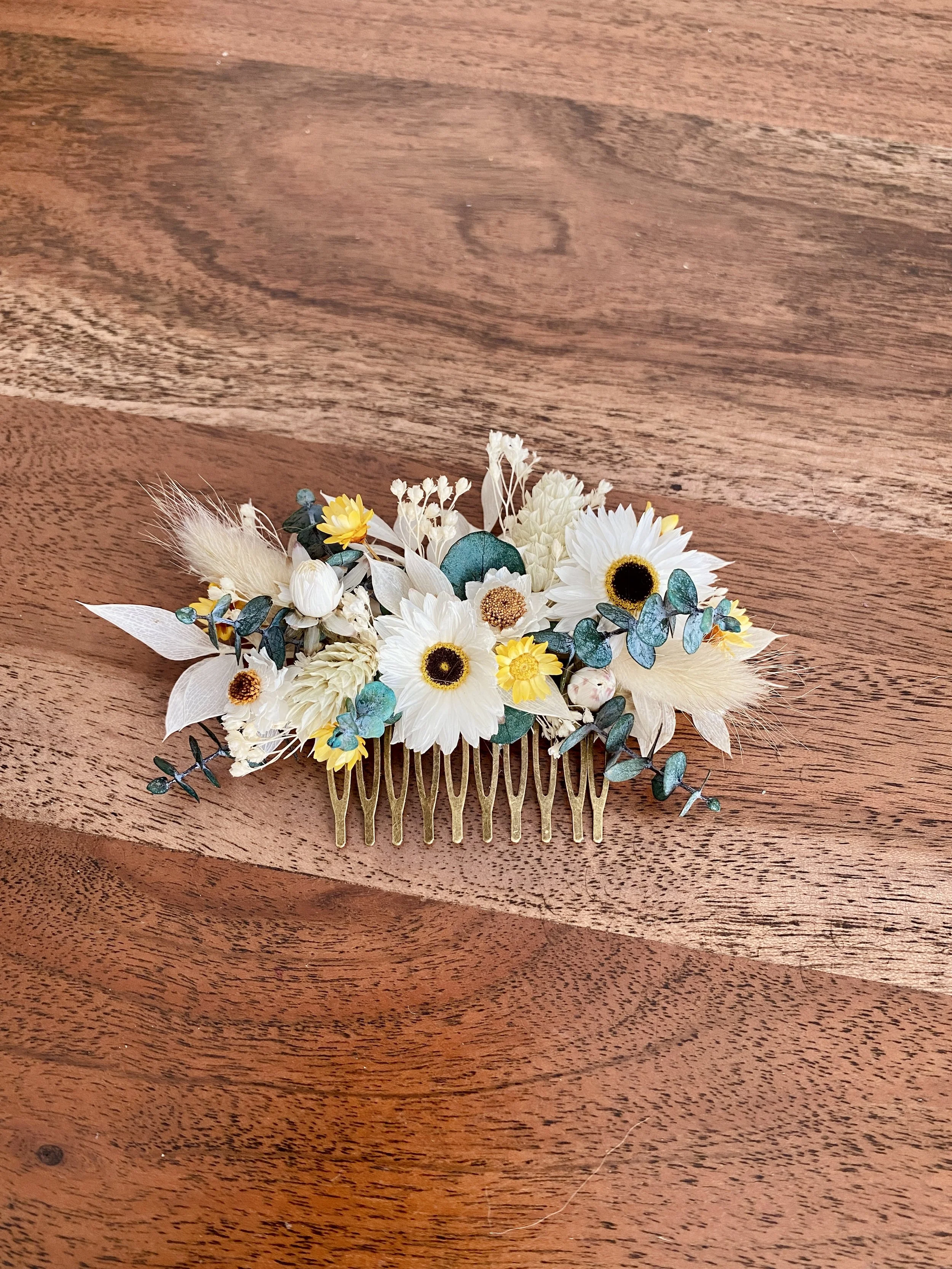 Peigne-fleurs-sechees-mariage-Aude-ENJOIE.jpg