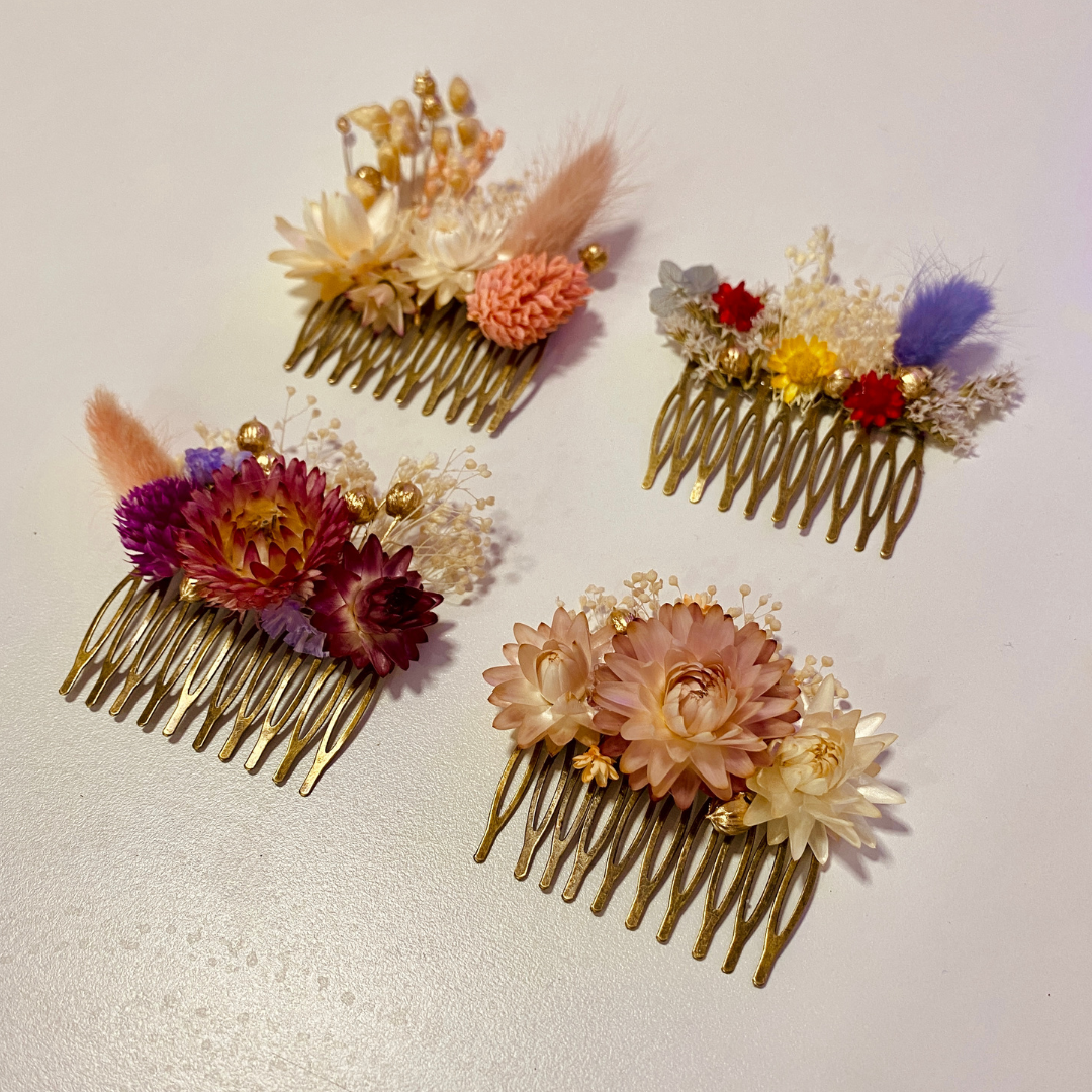 Atelier peigne en fleurs séchées pour un EVJF à Strasbourg