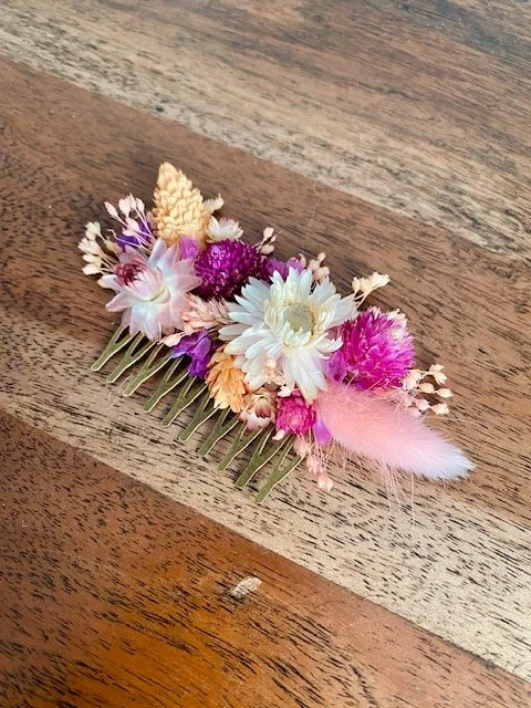Peigne en fleurs séchées (juillet 2025)