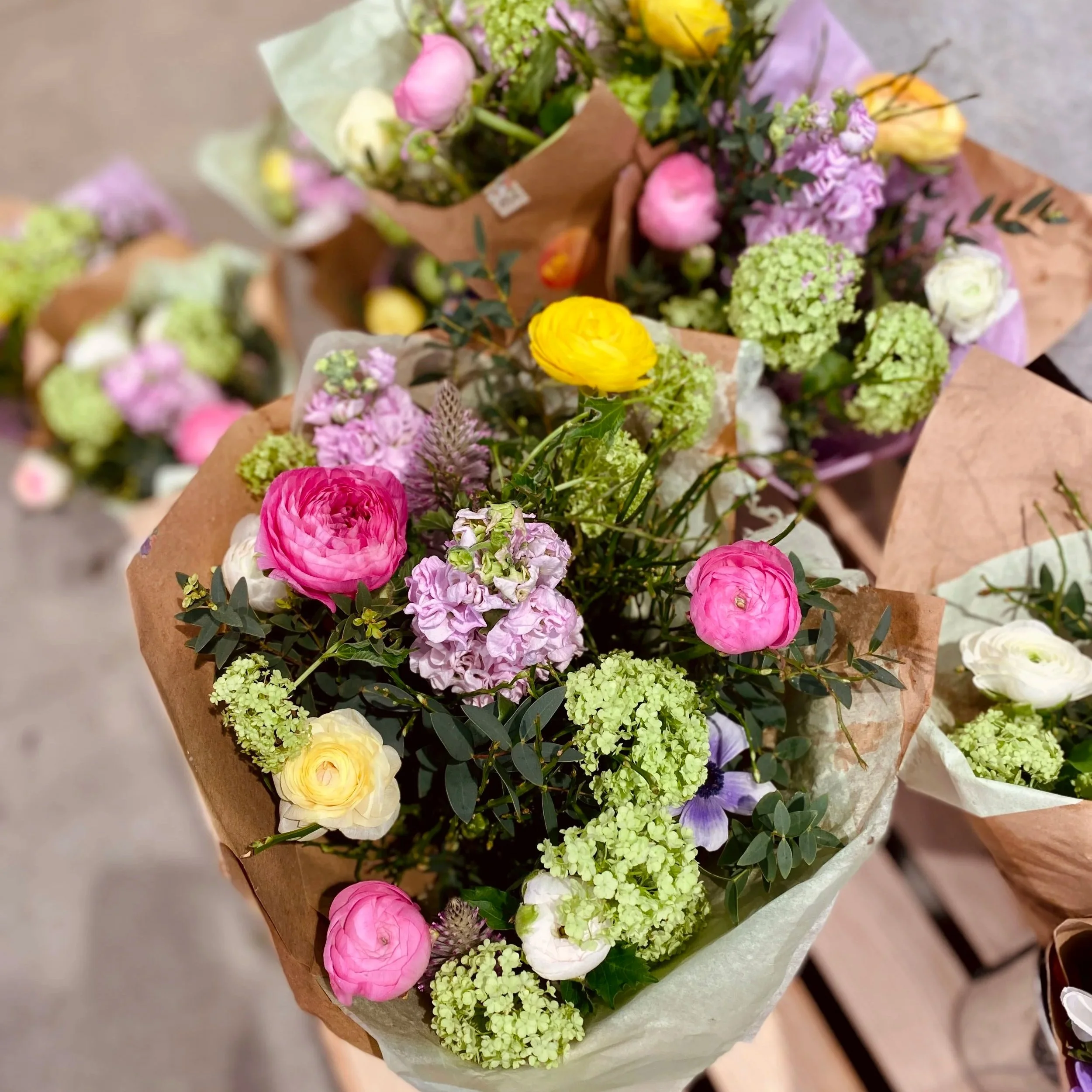 Bouquet-fleurs-printemps-2025-ENJOIE-3.jpg