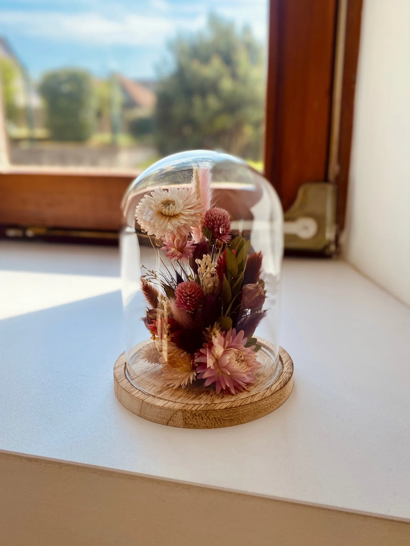 Atelier créatif cloche globe en fleurs séchées à Pfettisheim