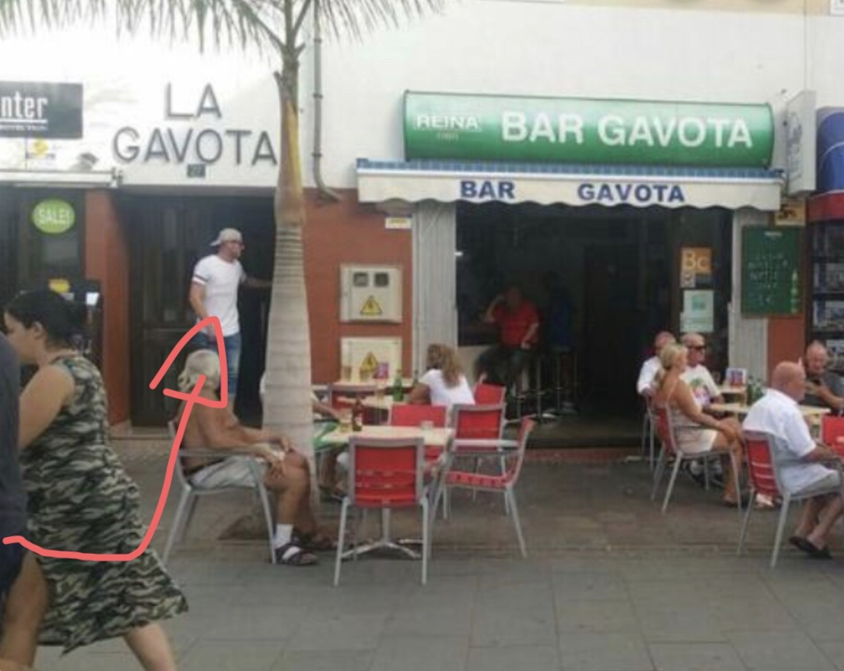 4) This is the entrance to the building, called La Gavota.

Please take the elevator to the 4th floor and go to apartment 4E.

Enjoy your stay! 😊