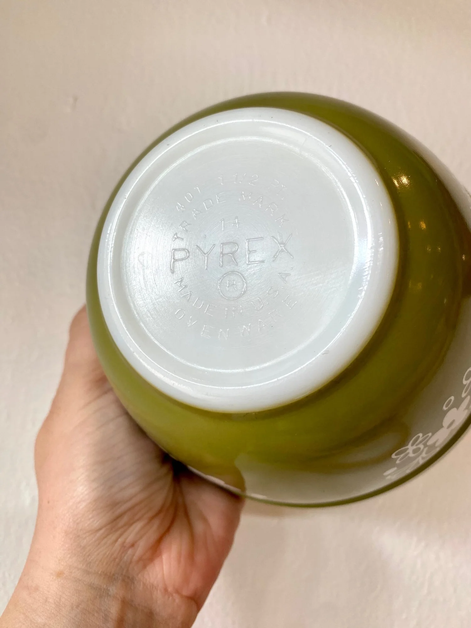 Vintage Pyrex Bowl - Spring Blossom - 1.5 pint — ARV