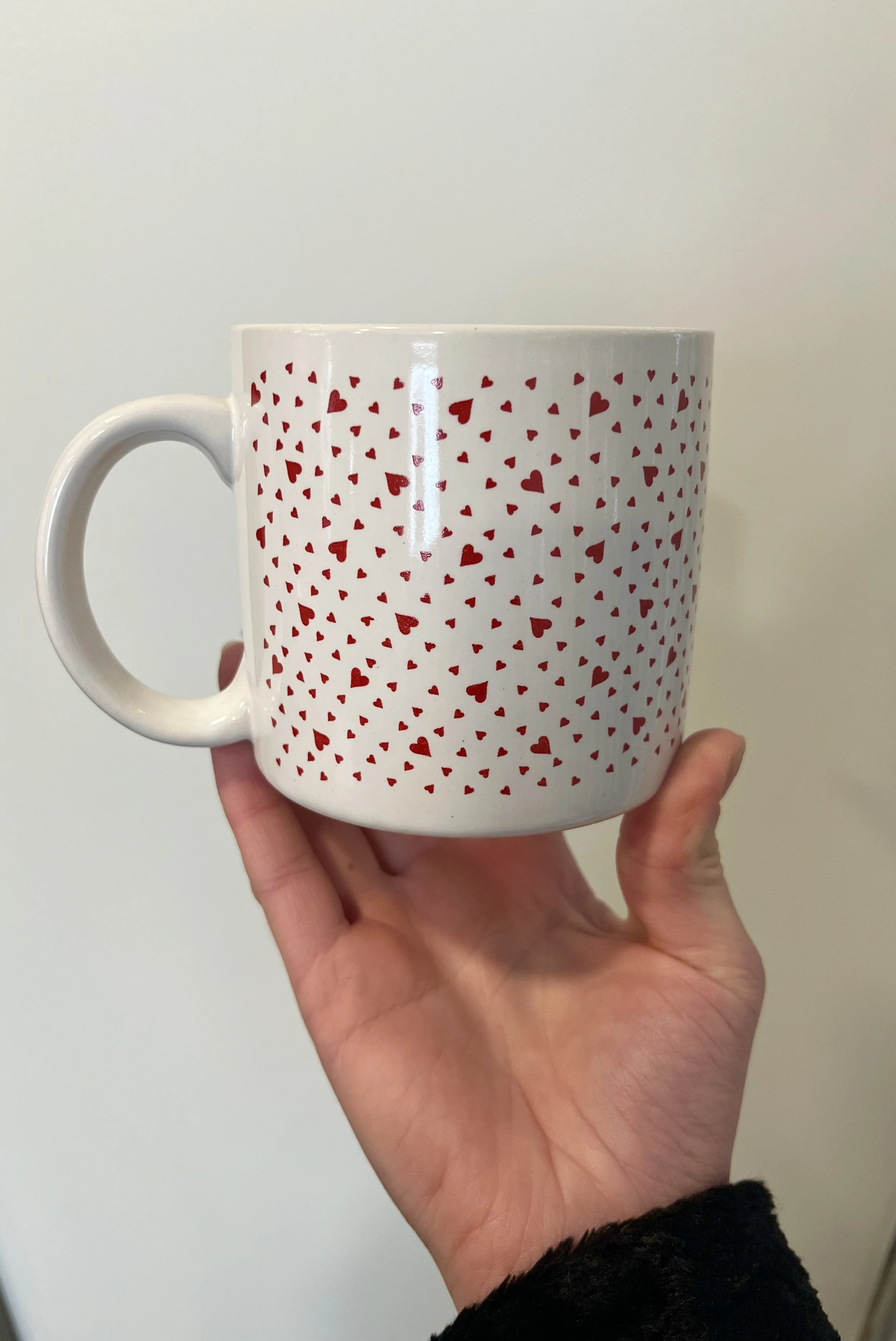 Vintage Geometric Hearts Pattern Mug