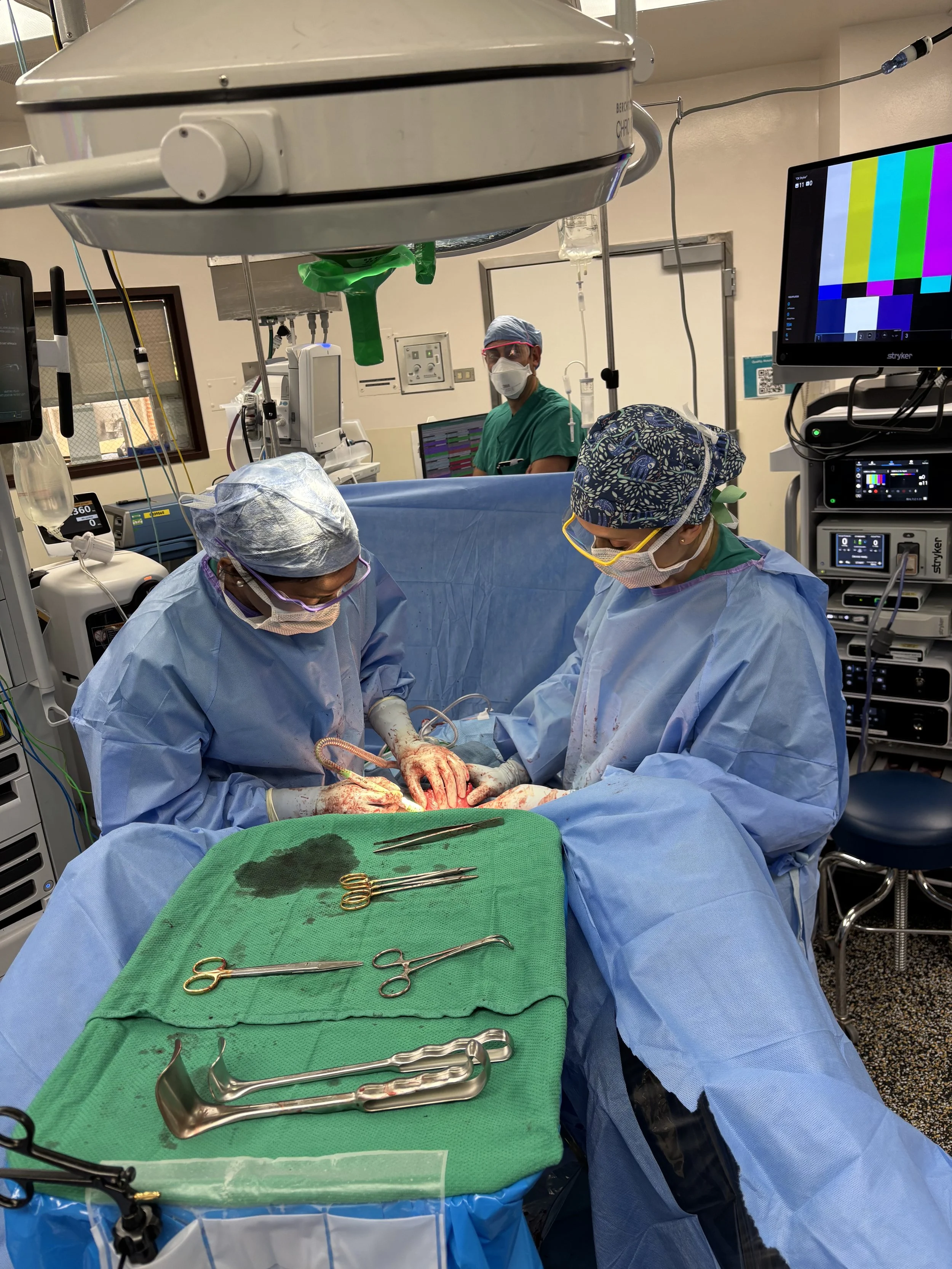 What are the main differences between a Vertical vs. Horizontal Incision for Fibroid Surgery?