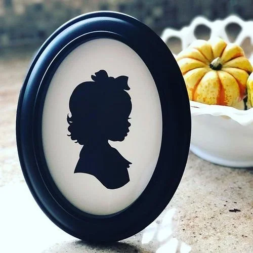 Black Silhouette Craft with Oval Frames