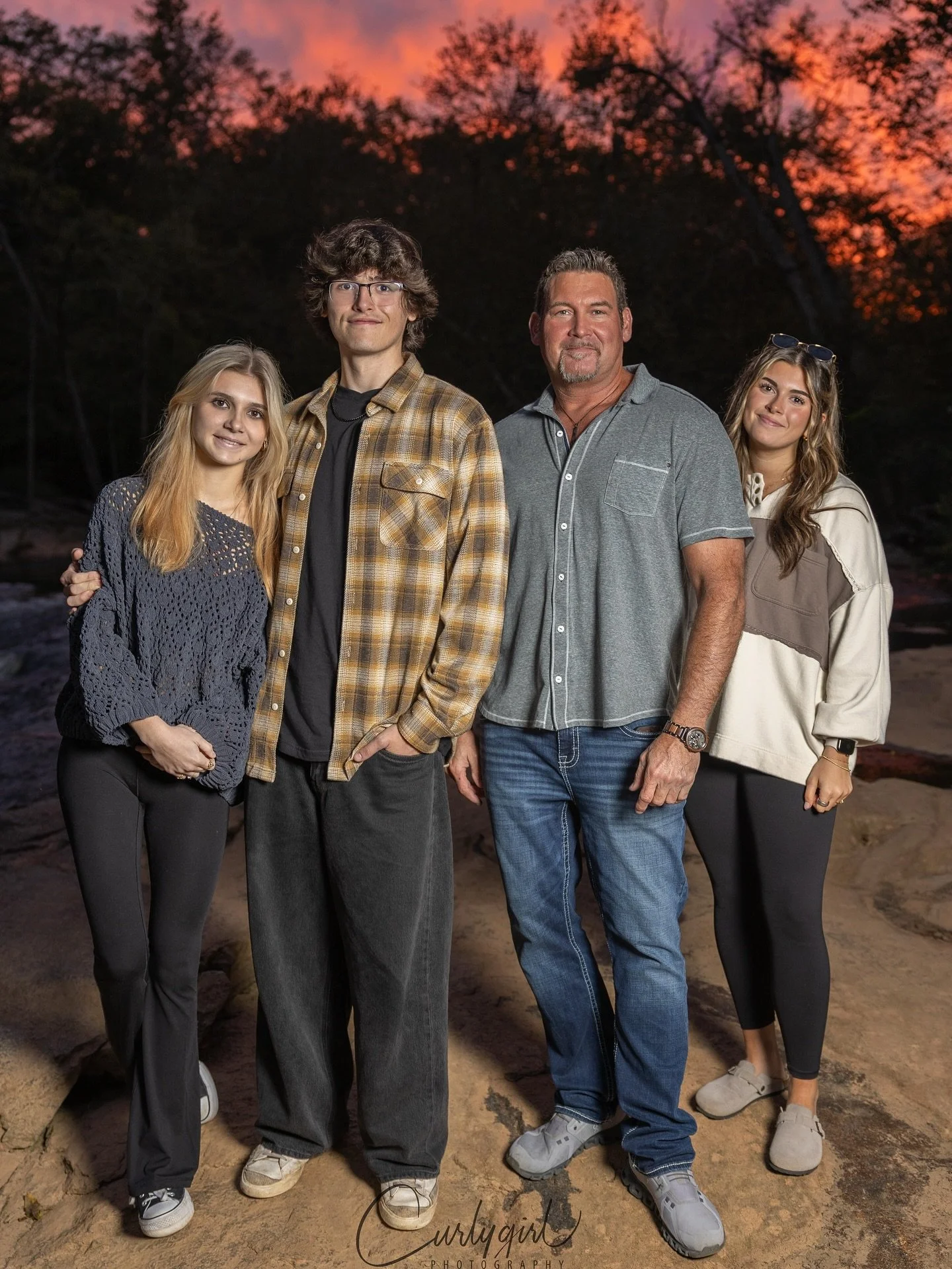 They say it takes a village—and @samuelsbetter looks pretty good! 📸 Fall session ✔️ Spring session loading… Split senior sessions now booking. DM for availability! 
#fountaininnphotographer #upstatesc #classof2025 #highschoolsenior #ye