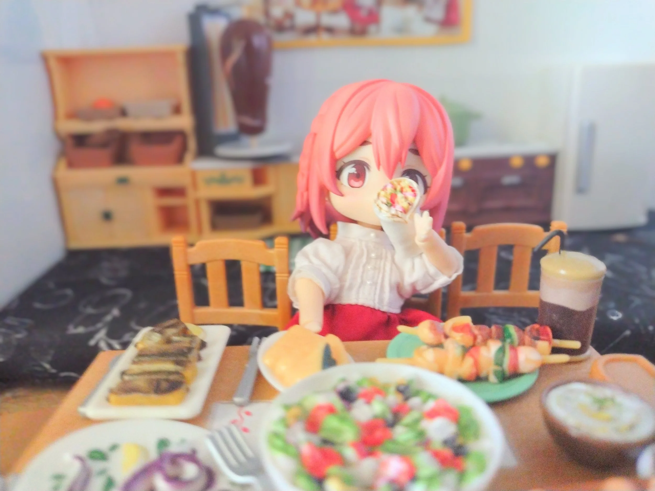My Nendoroids Enjoy a Fun, Big, Greek Meal Together! 