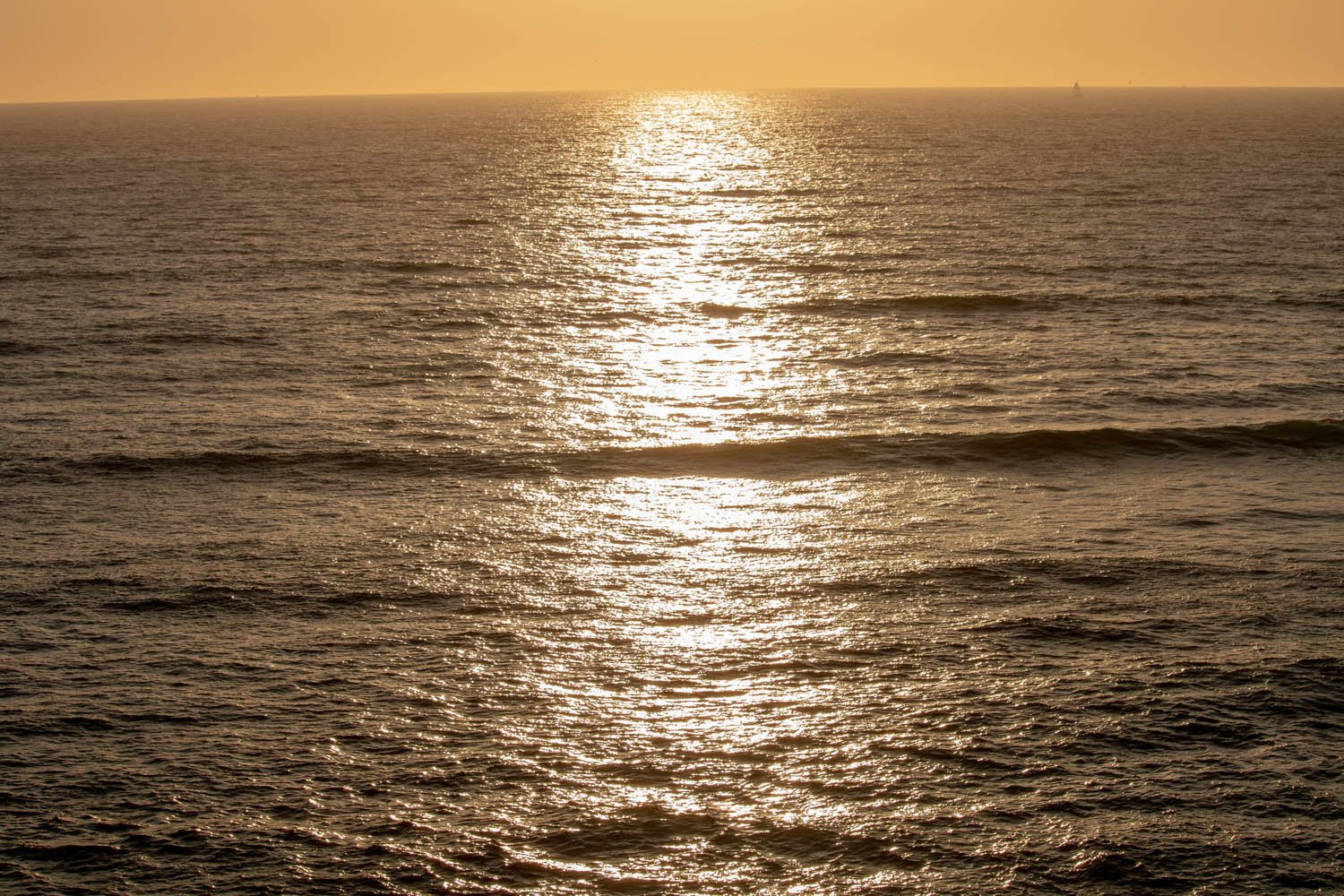 California_Ocean_Sunset_Glow.jpg