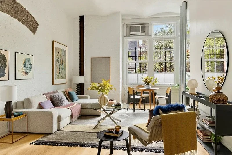 And then there was THIS&hellip;..

Sun-drenched West Village gem just dropped 🏃&zwj;♀️🏃&zwj;♀️🏃&zwj;♀️

Address: 720 Greenwich St Apt 1F
Agent: @veenarealestate 
Asking: $1.295M

#dreamlivingroom #homestagingnyc #apartmentstagingnyc #stagingtosell