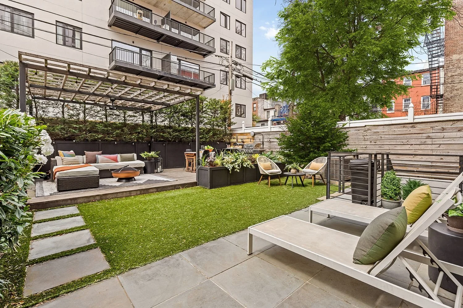 516 Classon Ave #1B
Sold At-Ask | 18 DOM