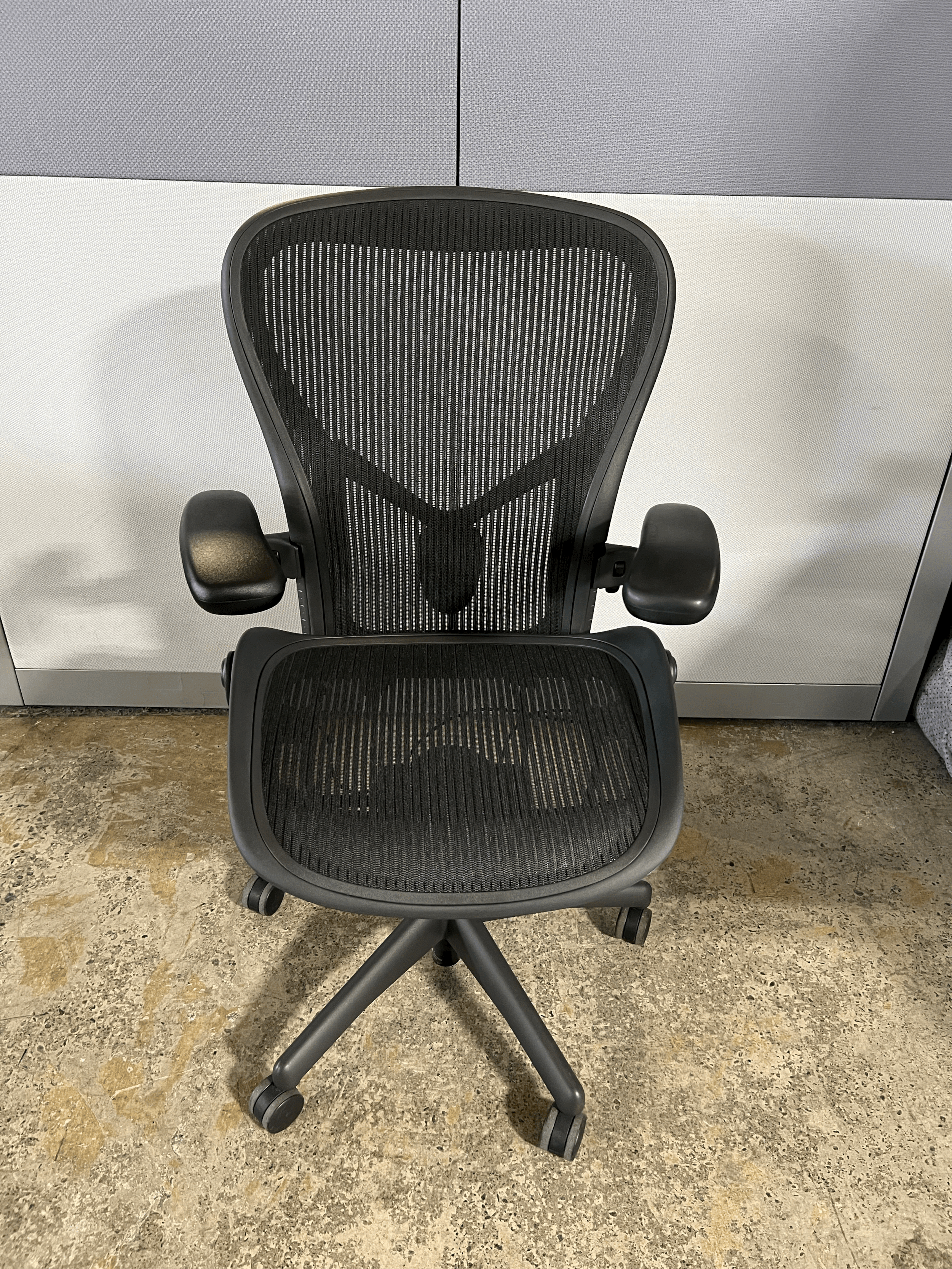 Herman Miller Aeron 2nd Gen (size c)
